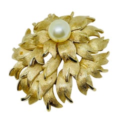 TRIFARI crown signed vintage gold tone pearl designer flower brooch earrings set