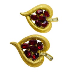 TRIFARI crown signed vintage heart gold red rhinestone designer clip on earrings