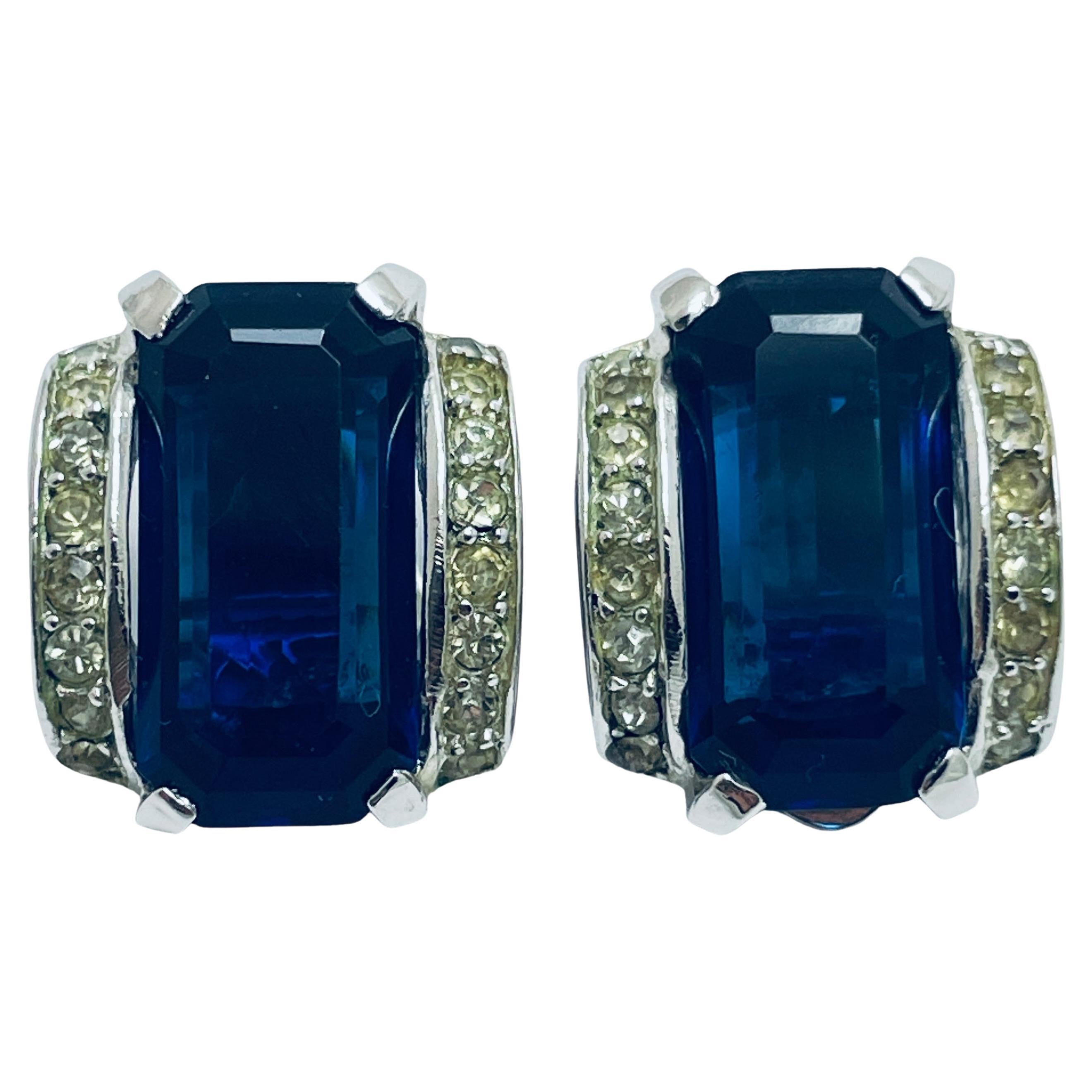 TRIFARI crown signed vintage silver sapphire designer clip on earrings For Sale