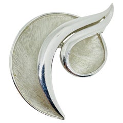 TRIFARI crown signed vintage silver tone leaf designer brooch