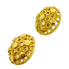 TRIFARI crown vintage signed gold tone geometric designer clip on earrings