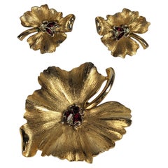 Trifari Figural Bugs on Leaf Suite