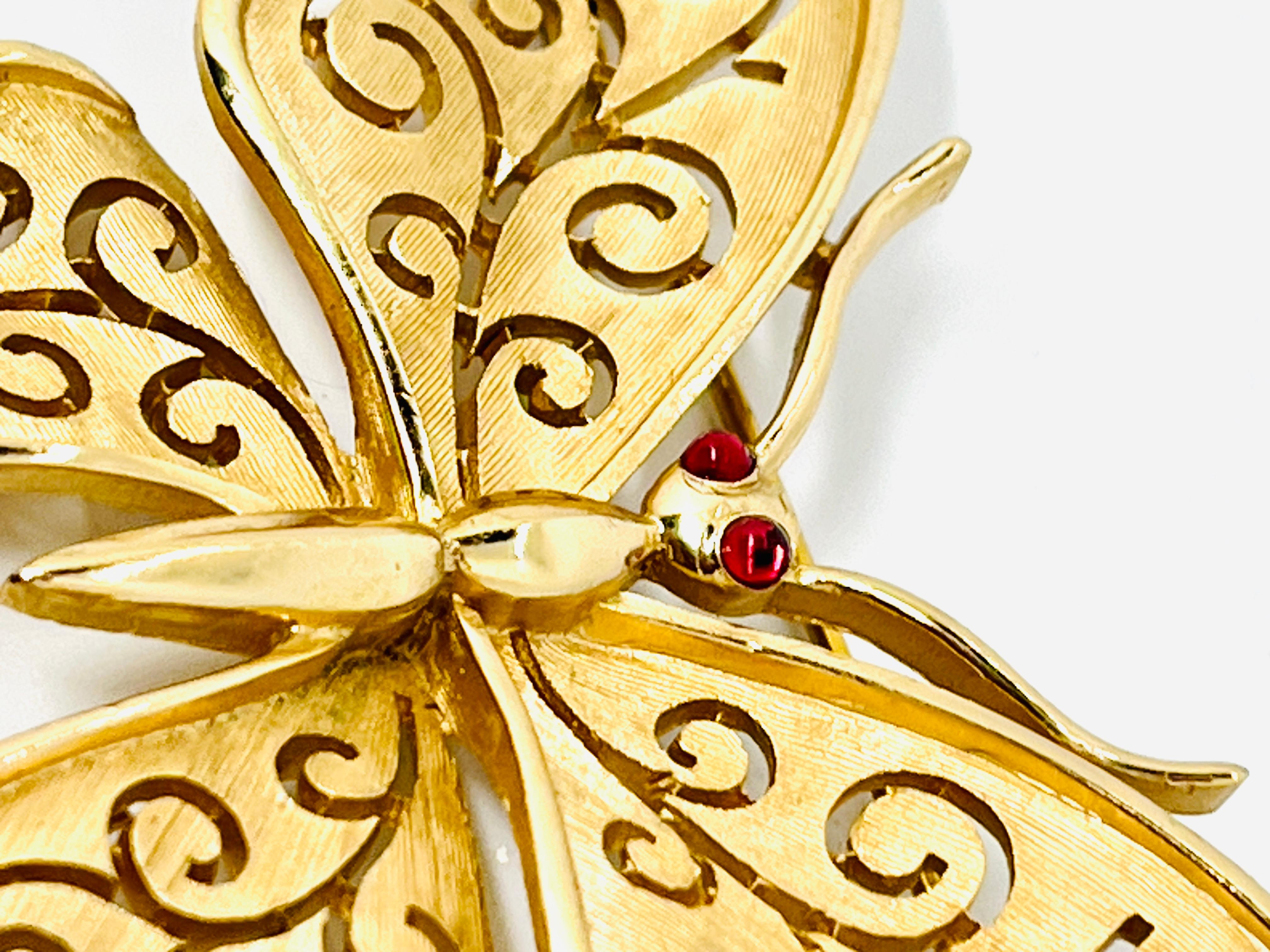 Trifari Gold Florentine Butterfly Brooch, Garnet Cabochon Eyes, Swirl Detail  For Sale 2