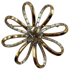 Trifari Gold Flower with Rhinestone Accent 1940s Flower Brooch