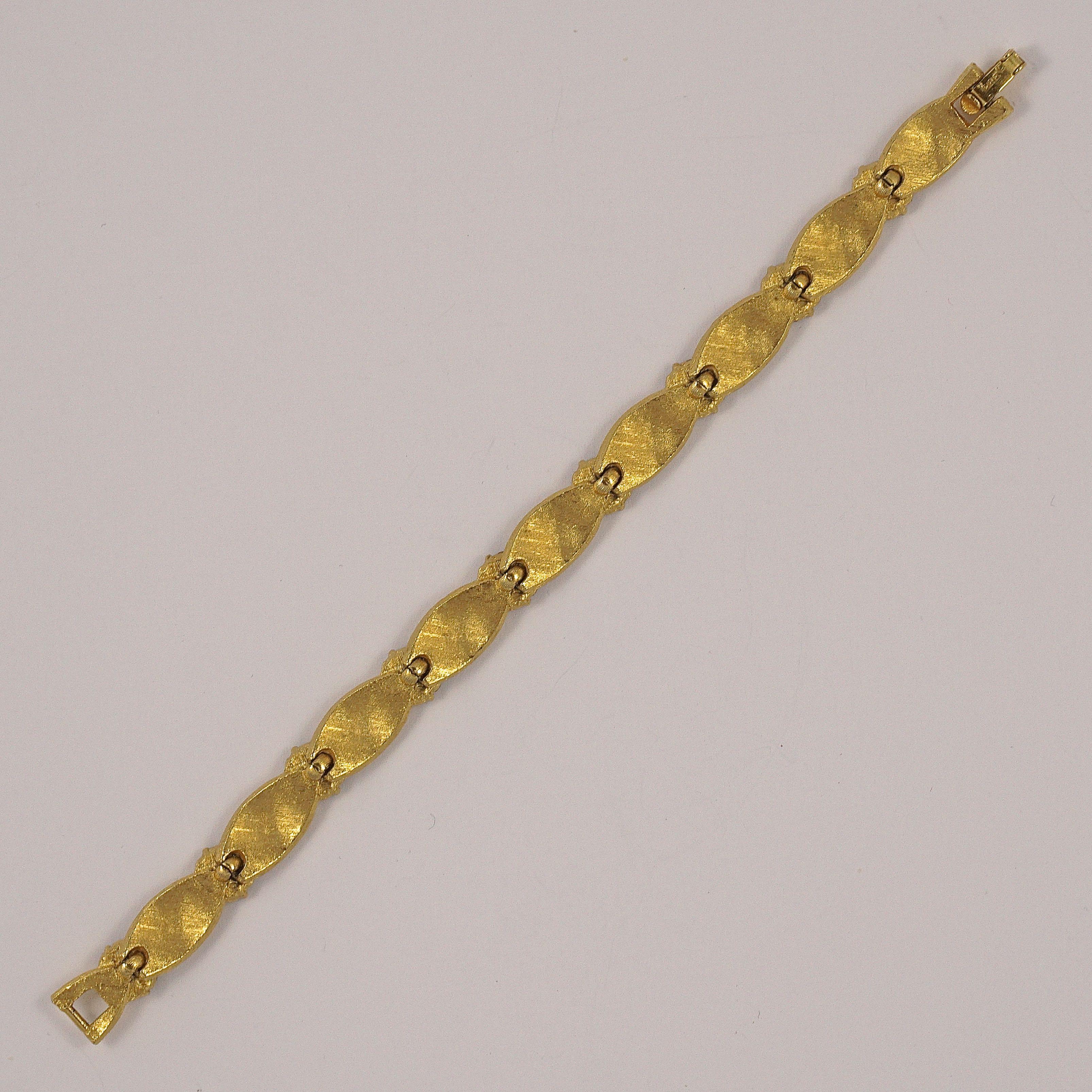 trifari birthday ribbon
