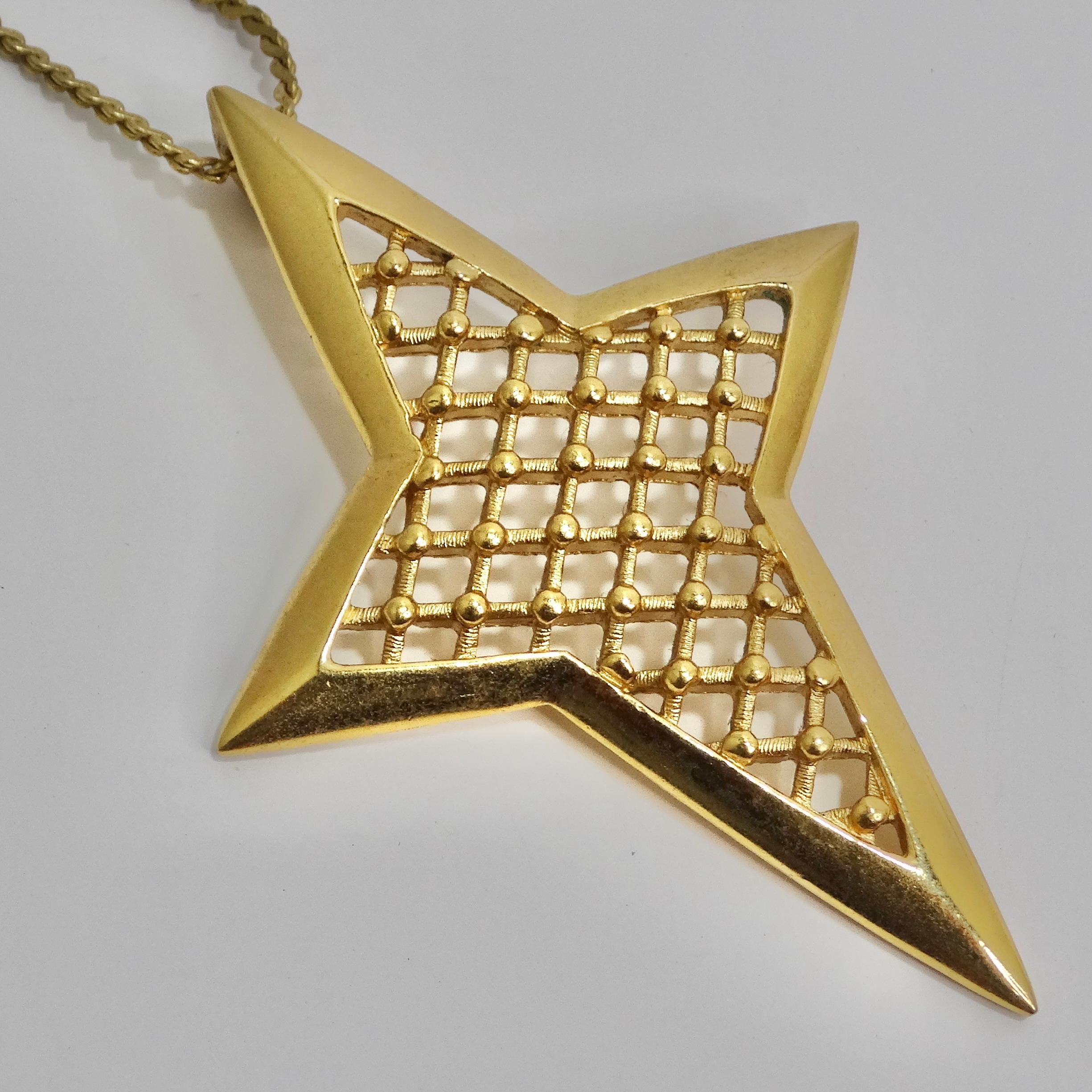 Women's or Men's Trifari Gold Tone Star Pendent Necklace For Sale
