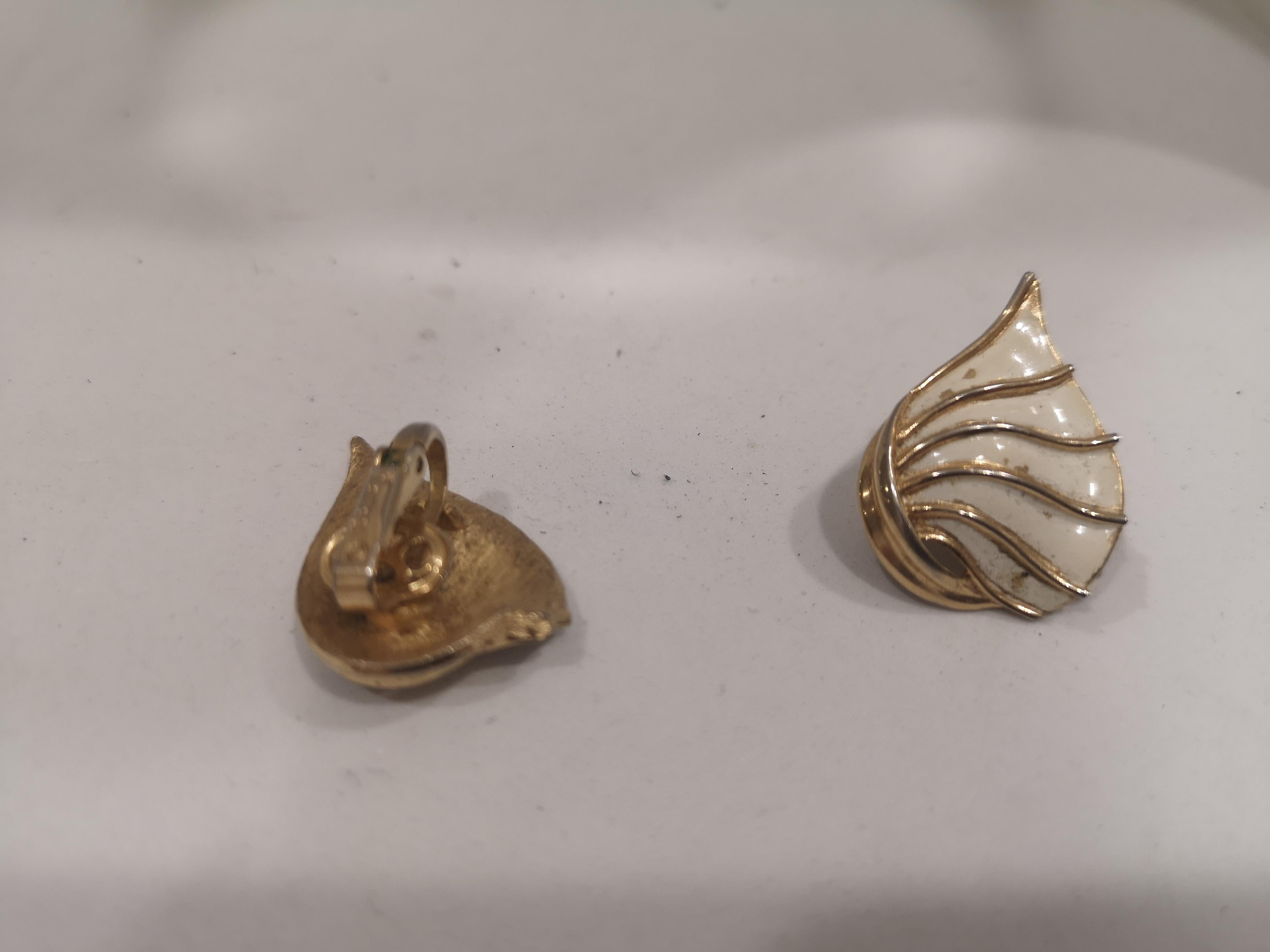 trifari gold clip on earrings