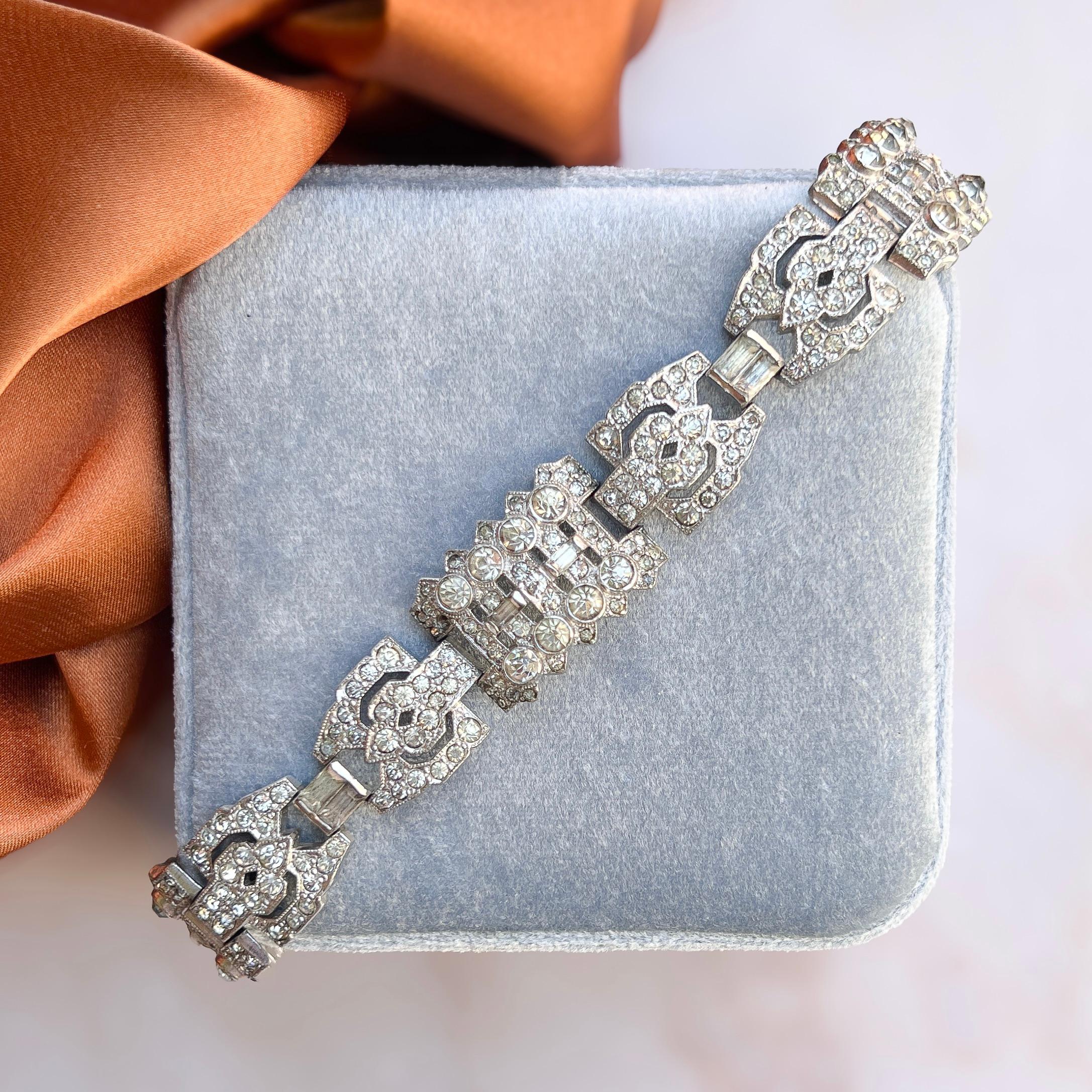 De las mujeres Trifari KTF Pasta Art Decó de finales de los años 20 Pulsera vintage en venta
