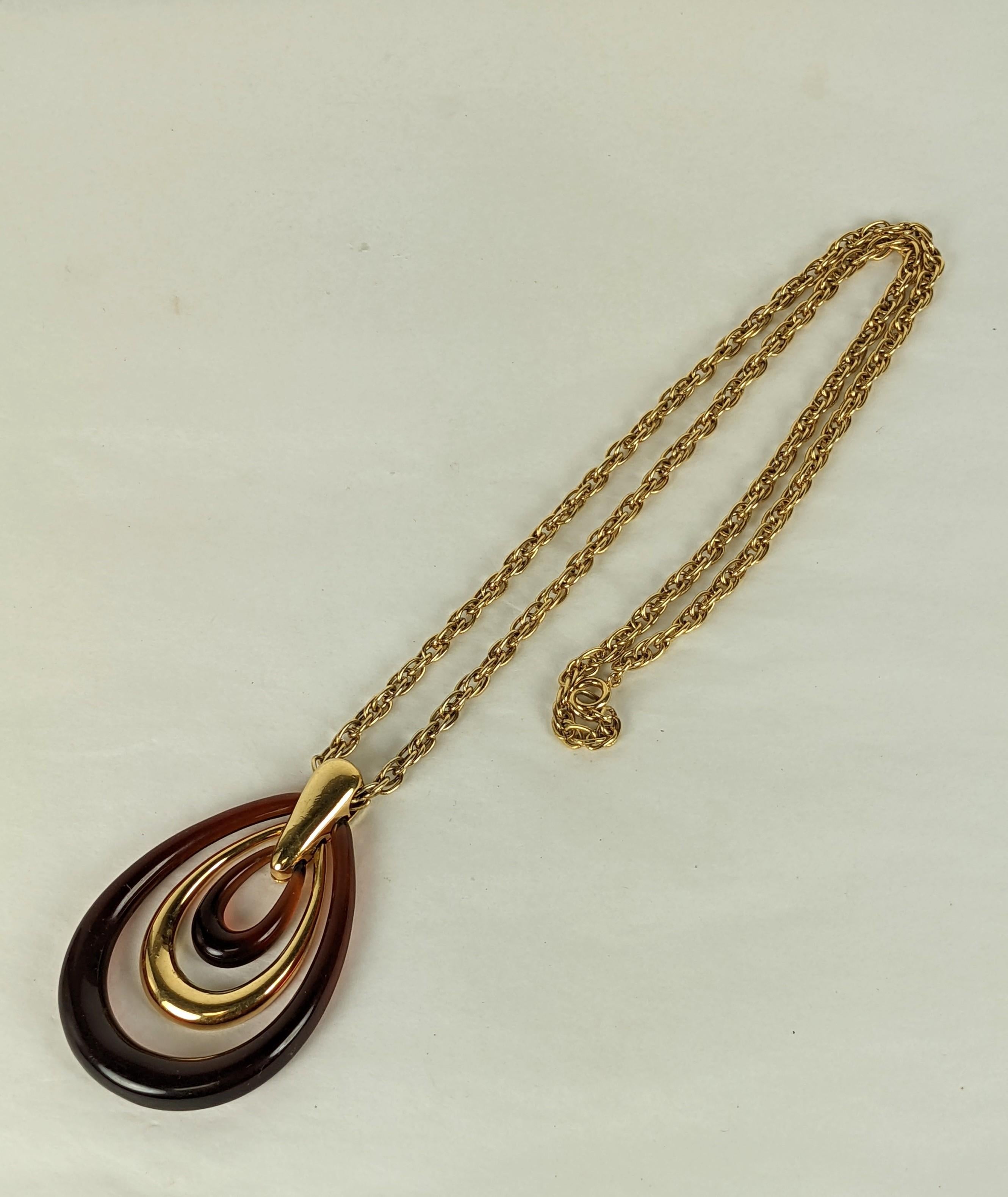 Trifari Mod Faux Tortoise Hoop Pendant In Excellent Condition For Sale In New York, NY