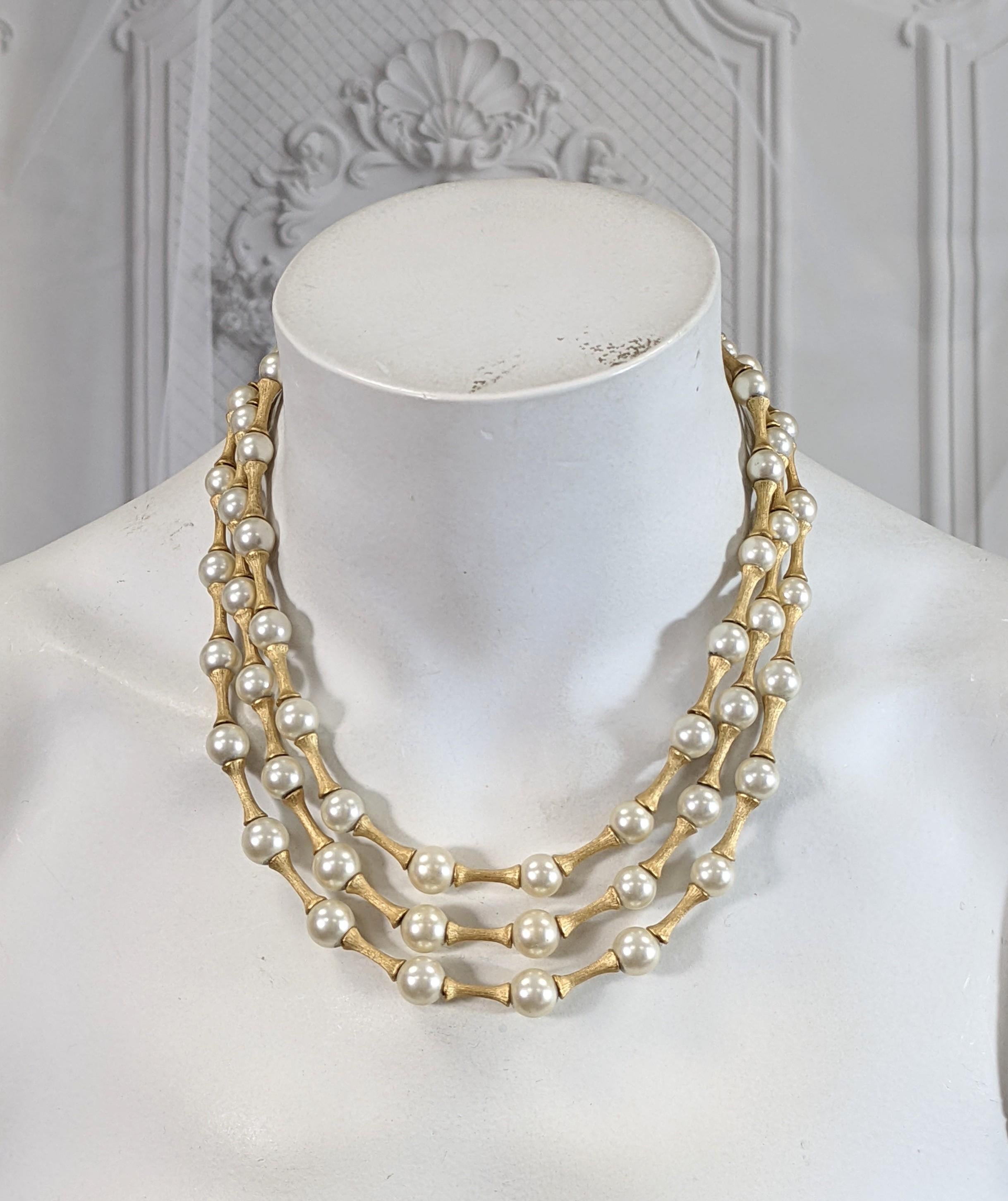 Trifari Modernist Pearl and Gilt Spacer Necklace In Excellent Condition For Sale In New York, NY