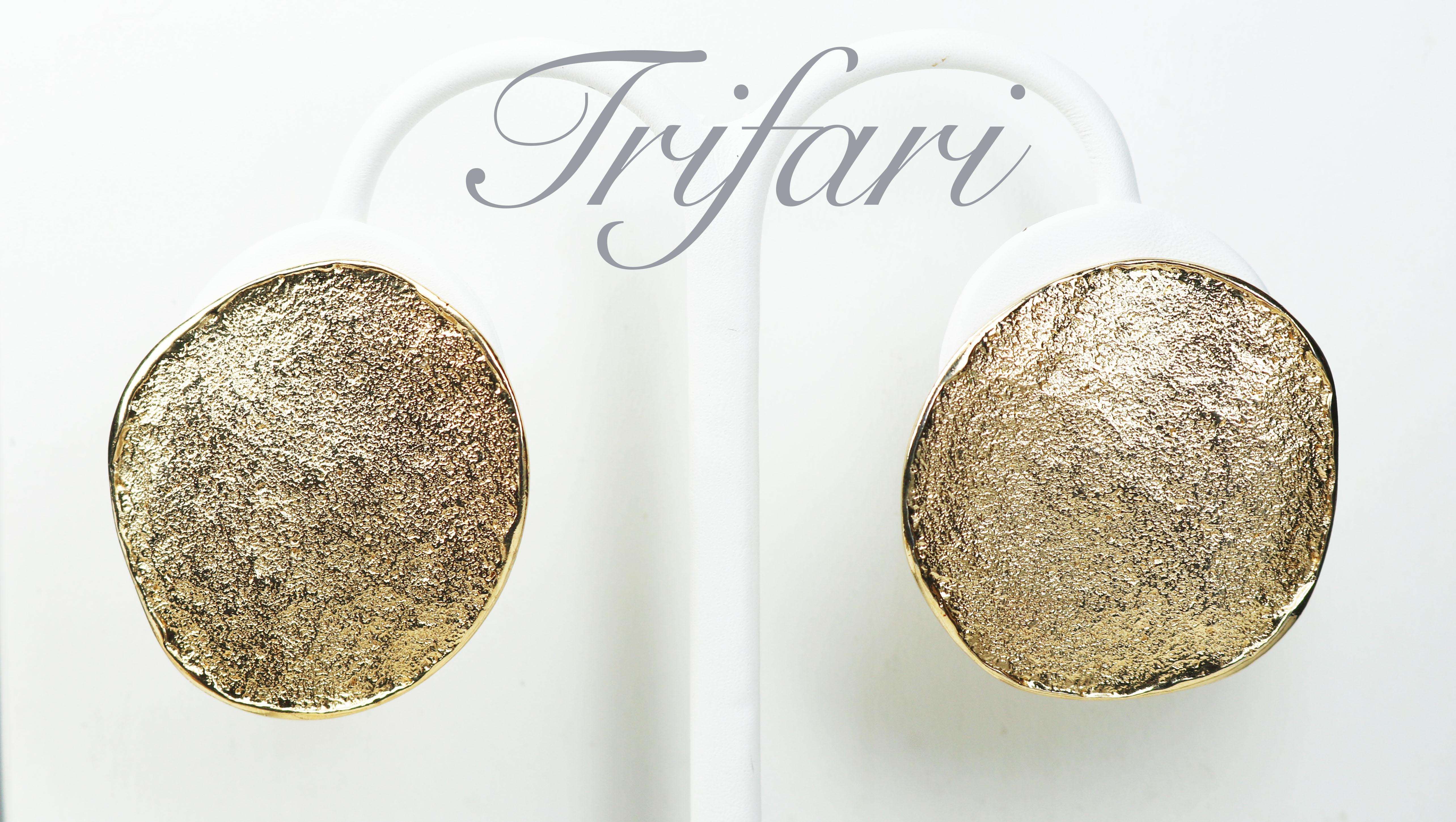 Trifari Necklace and Earring Demi Parure für Damen oder Herren im Angebot