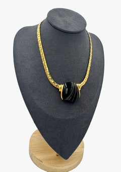 Trifari necklace and earrings vintage set, 1990s