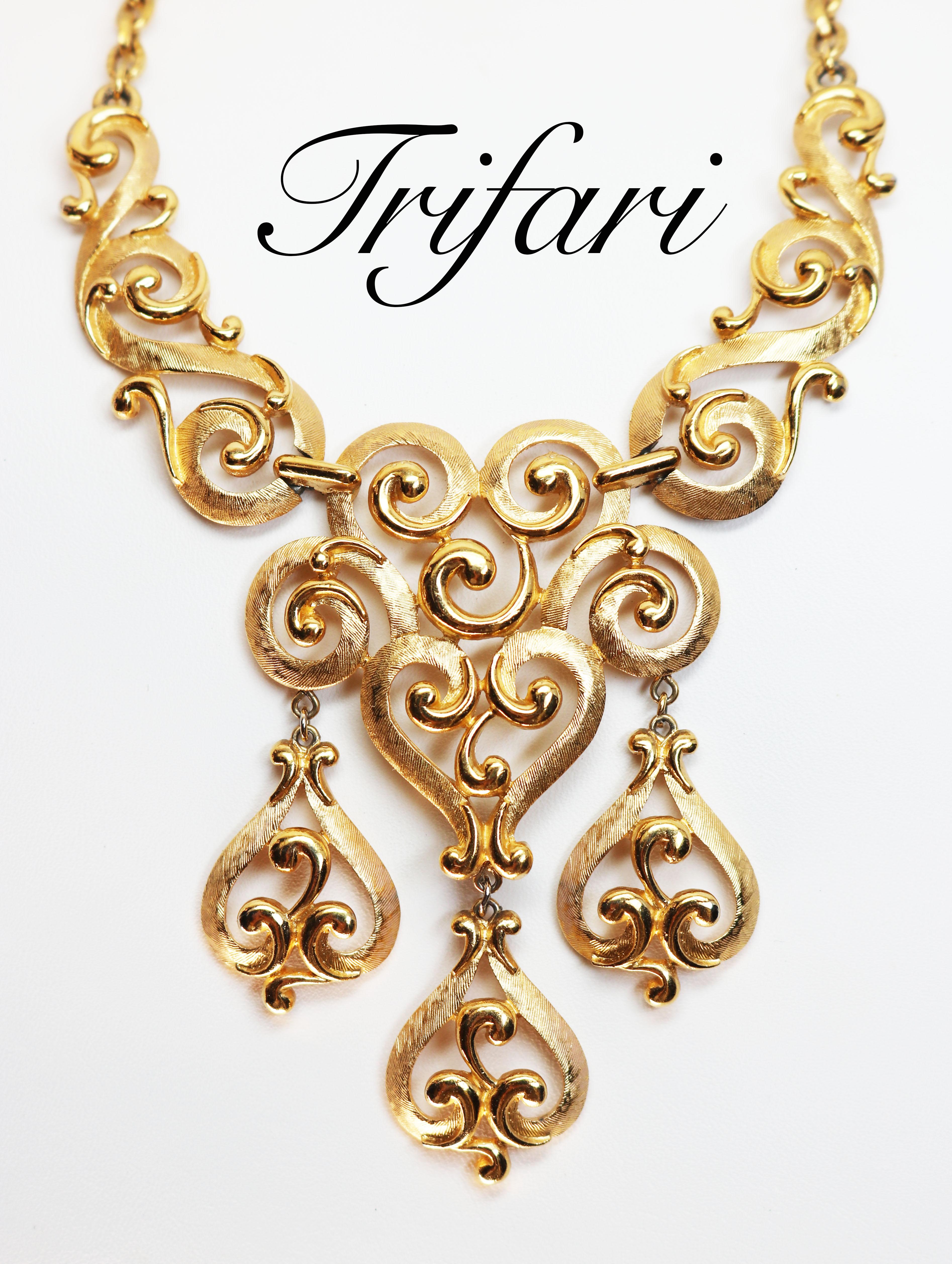 Trifari Necklace Etruscan Scroll Adjustable Articulating Necklace For Sale 1