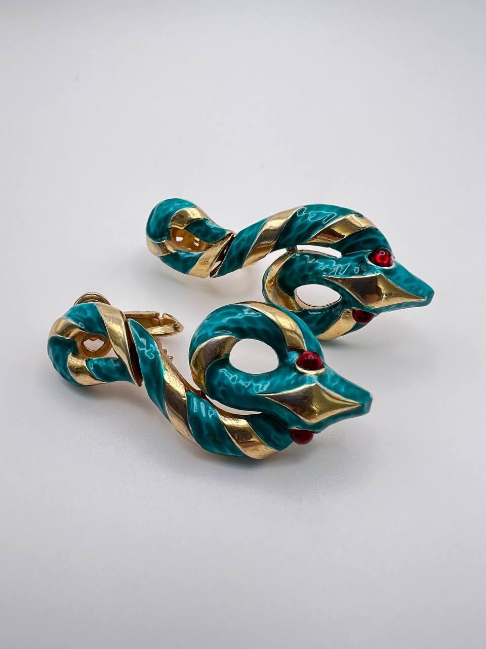 redeye earrings