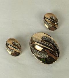 Trifari Retro Clip Set