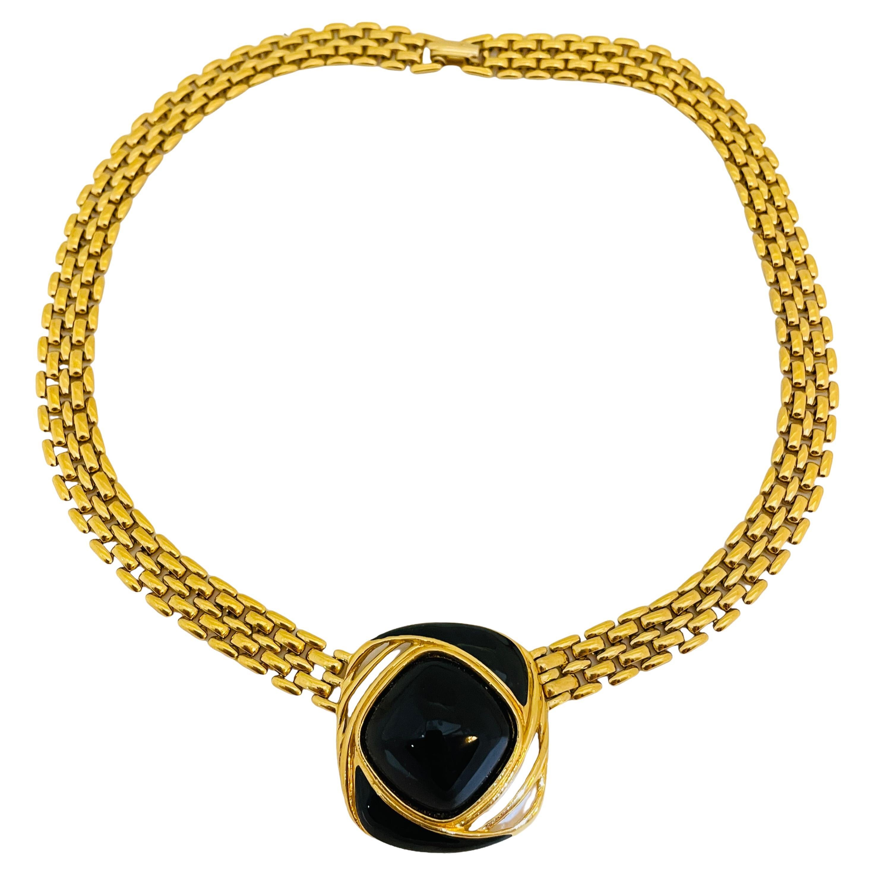 TRIFARI signed vintage gold tone enamel designer chain necklace