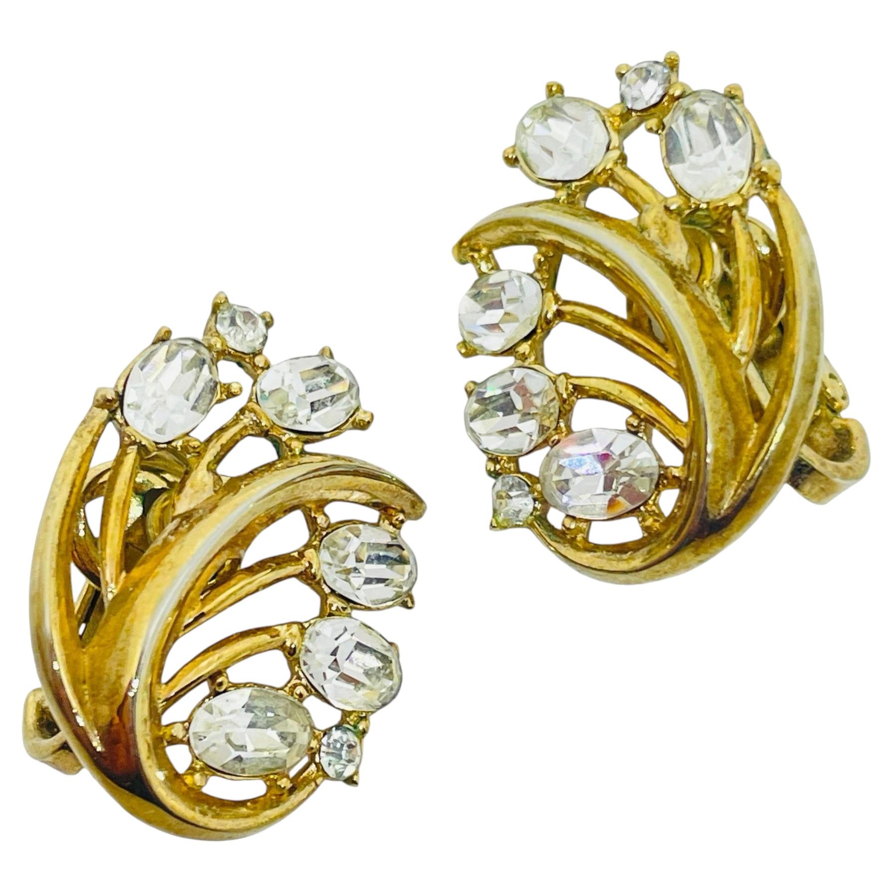 Orecchini a clip vintage firmati Trifari con strass color oro a forma di foglia