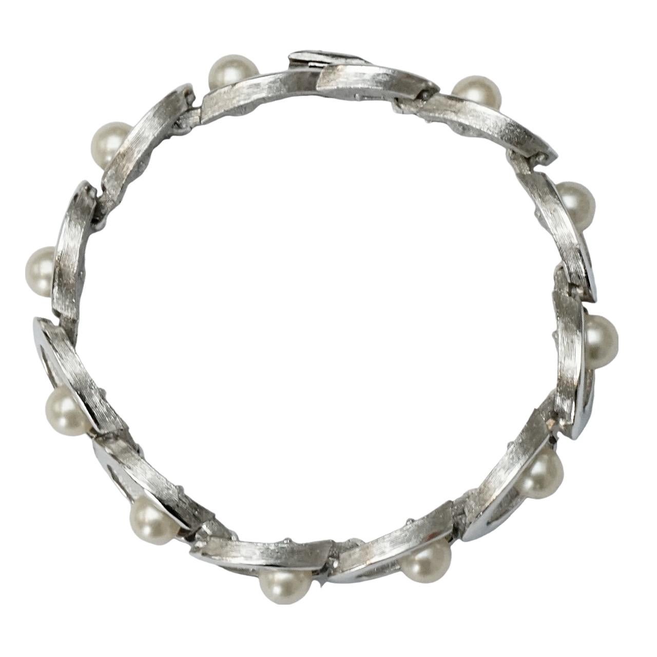 Trifari Silver Plated Brushed and Shiny Bracelet with Faux Pearls circa 1960s For Sale 2