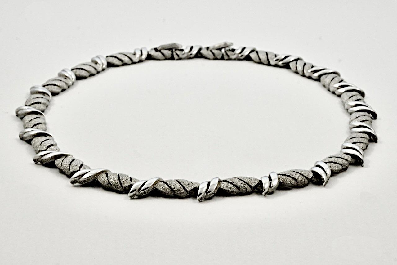 Women's Trifari Silver Plated Brushed and Shiny Link Design Necklace circa 1960s For Sale