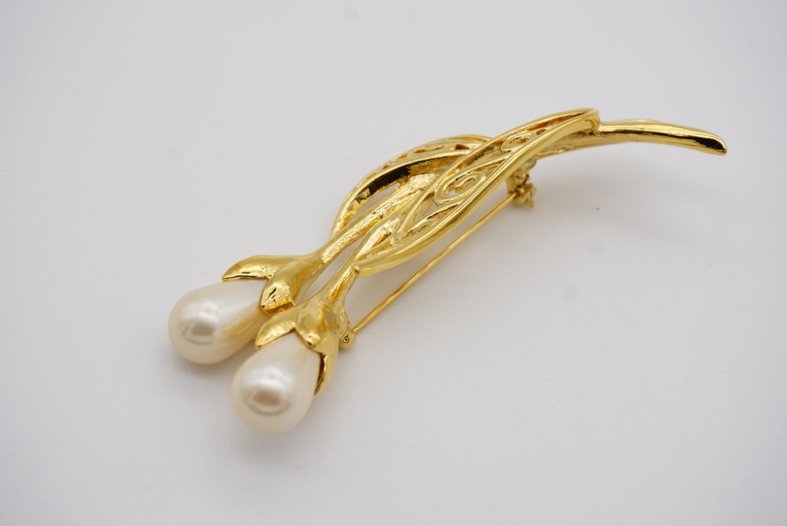 Trifari Vintage 1980s Lily Flower Leaf Bouquet Pearl Gold Openwork Hollow Brooch 2