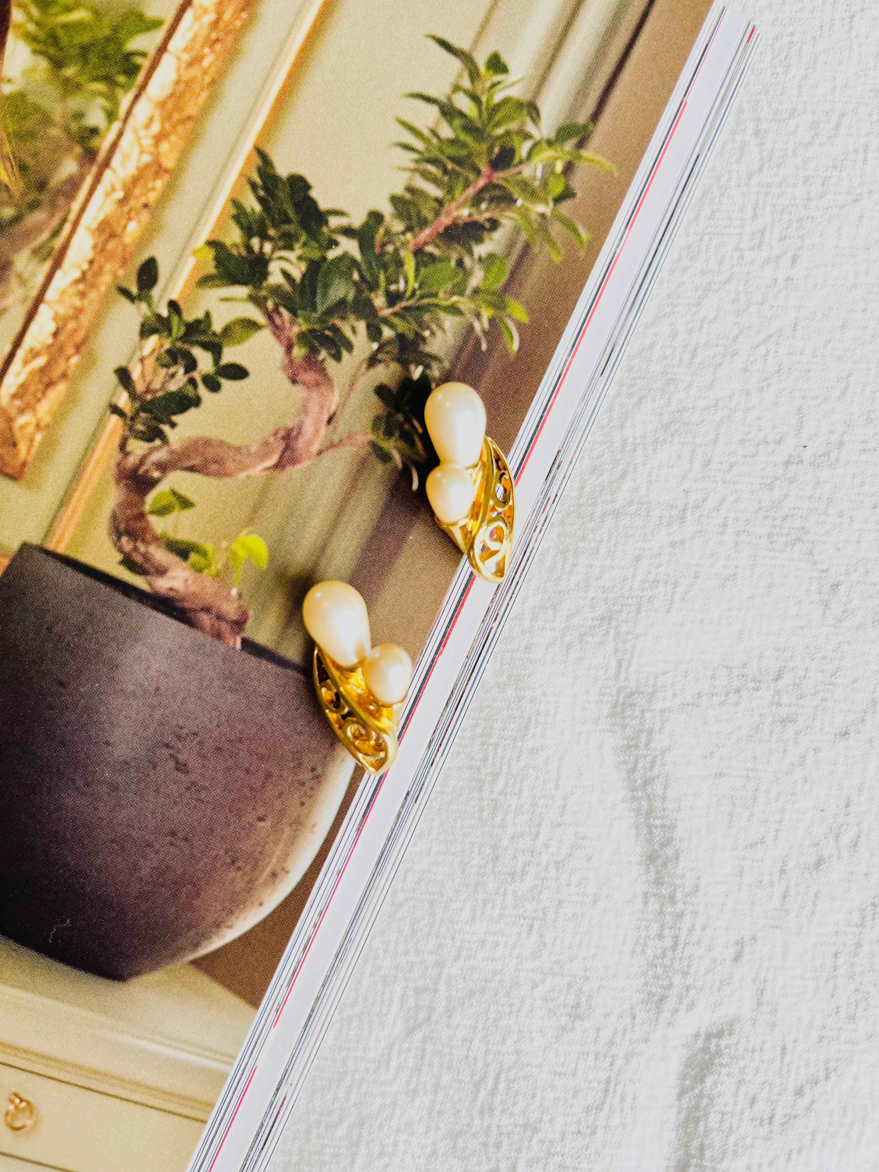 Art Nouveau Trifari Vintage 1980s Lily Flower Leaf Pearls Openwork Hollow Clip Gold Earrings