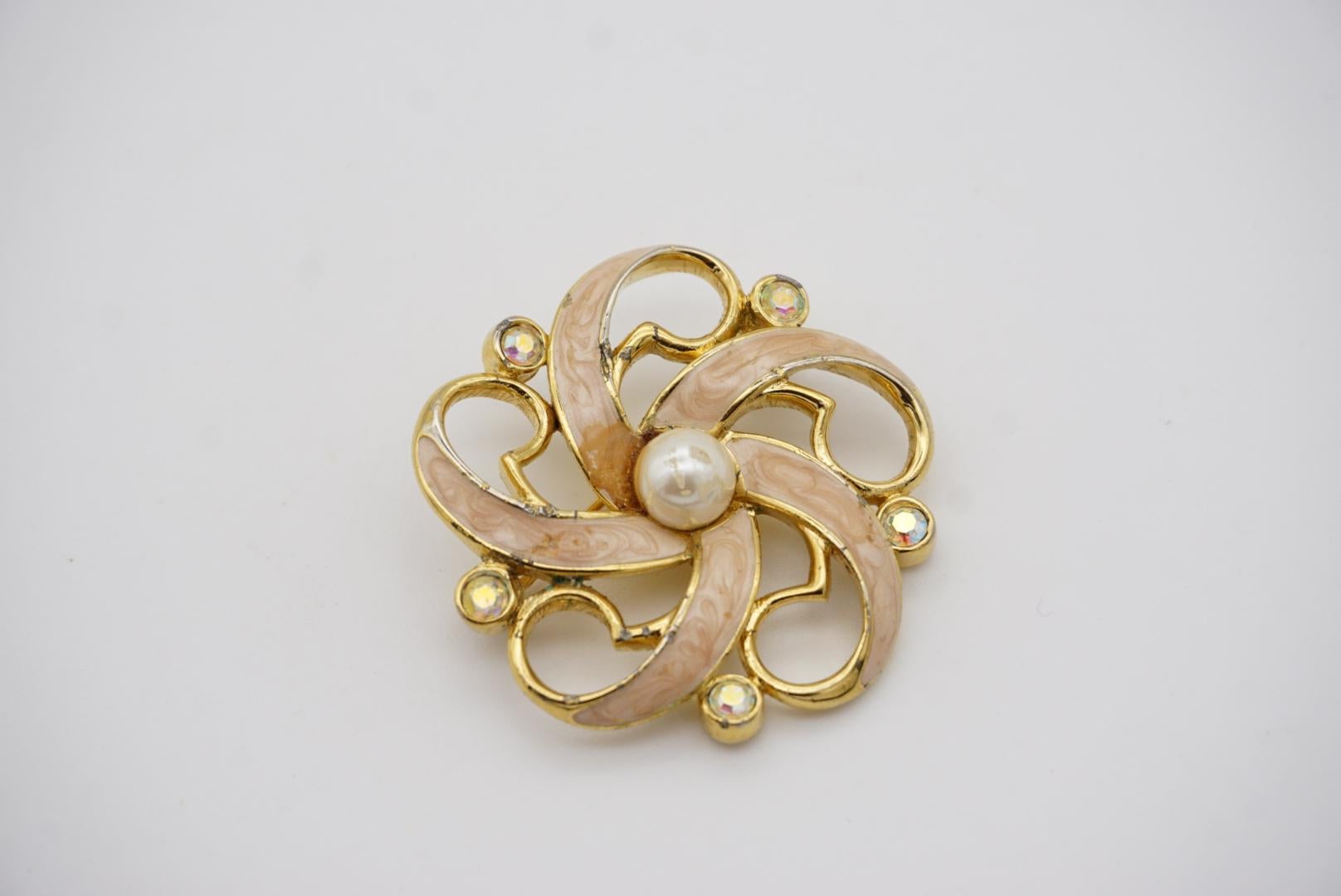Trifari Vintage 1980s Pink Flower Pearls Crystals Jewellery Set Earrings Brooch For Sale 3