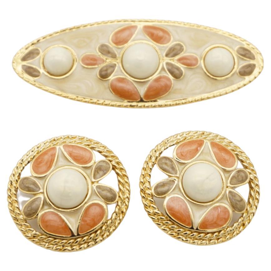 Trifari Vintage 1980s Pink Grey Flower White Round Pearl Oval Openwork Jewellery Set, Earrings Brooch

Very excellent condition. Very new. 100% genuine.

Safety-catch pin closure, signed at the back.

Size: Earrings: 3.0*3.0 cm, Brooch: 7.0*2.5