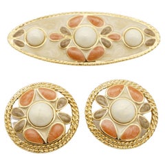 Trifari Vintage 1980s Pink Grey Flower White Pearl Jewellery Set Earrings Brooch