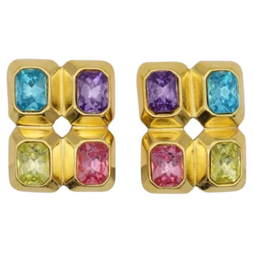 Trifari Vintage 1980s Purple Pink Blue Yellow Crystals Rectangle Clip Earrings, Gold Tone

Very good condition. A very beautiful earrings, signed at the back. 100% Genuine.

Size: 2.5*2.1 cm.

Weight: 9 g/each.

_ _ _

Great for everyday wear. Come
