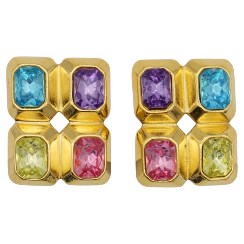Trifari Vintage Años 80 Púrpura Rosa Azul Amarillo Cristales Rectángulo Pendientes de clip en venta