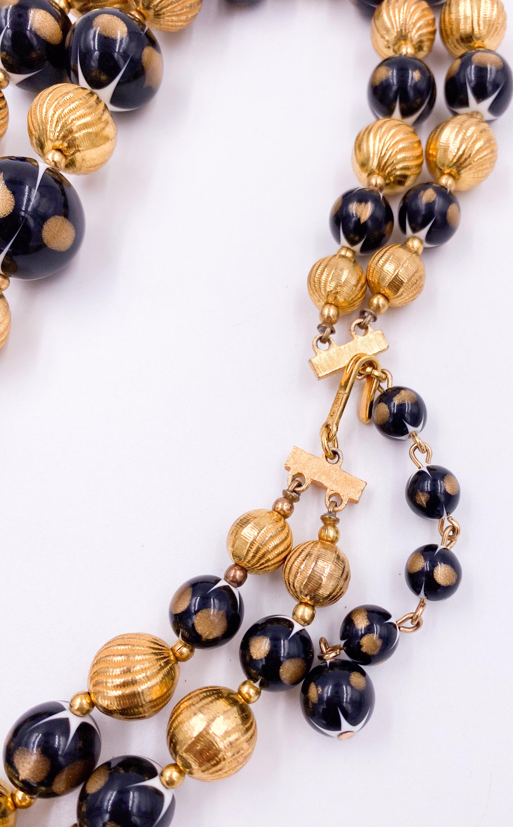 Women's Trifari Vintage Black/Gold Ball Double Layered Necklace For Sale
