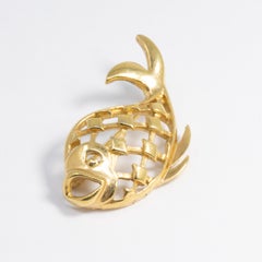 Trifari Vintage Gold Fish Nautical Pin Brooch
