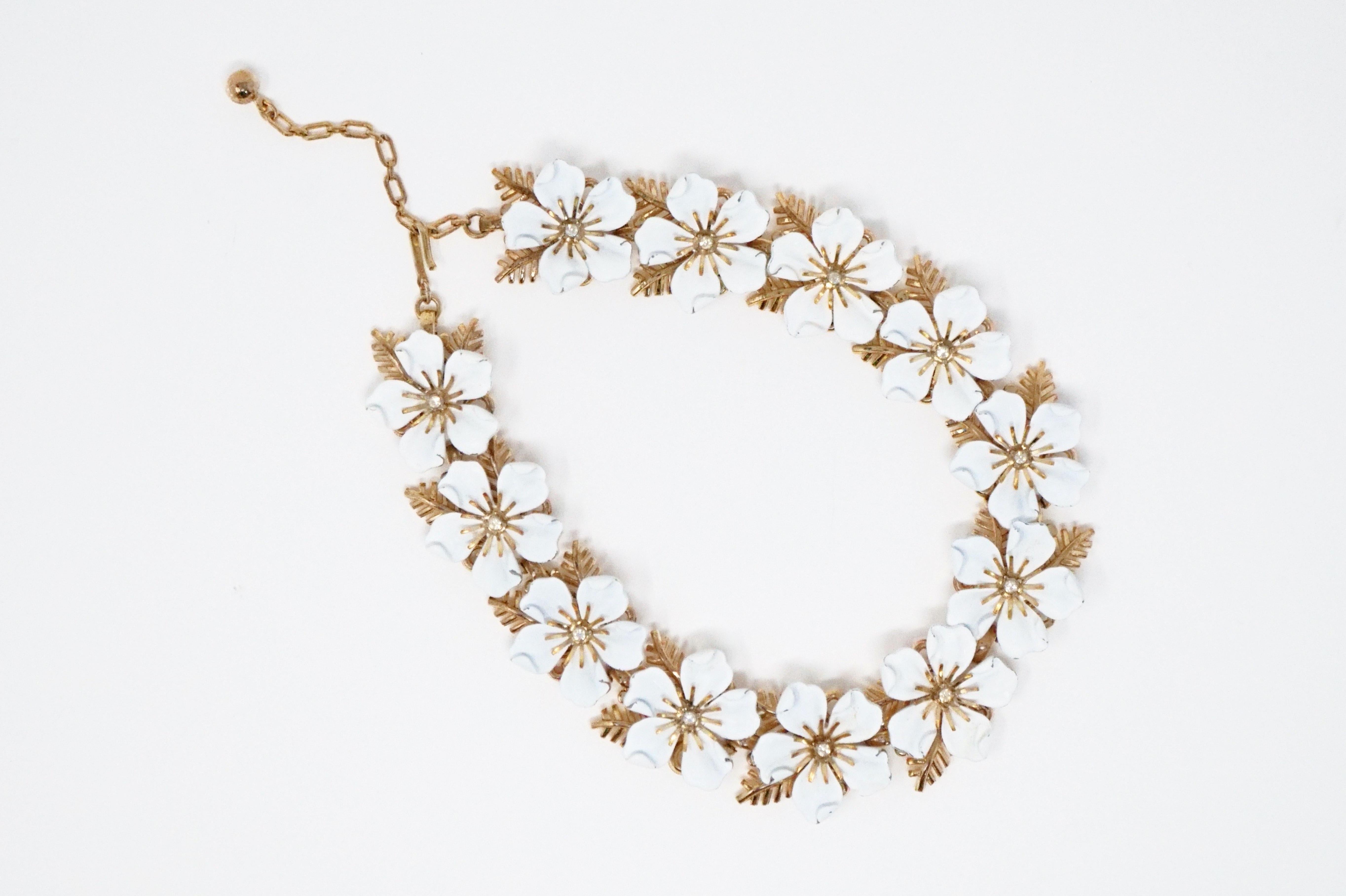 trifari flower necklace