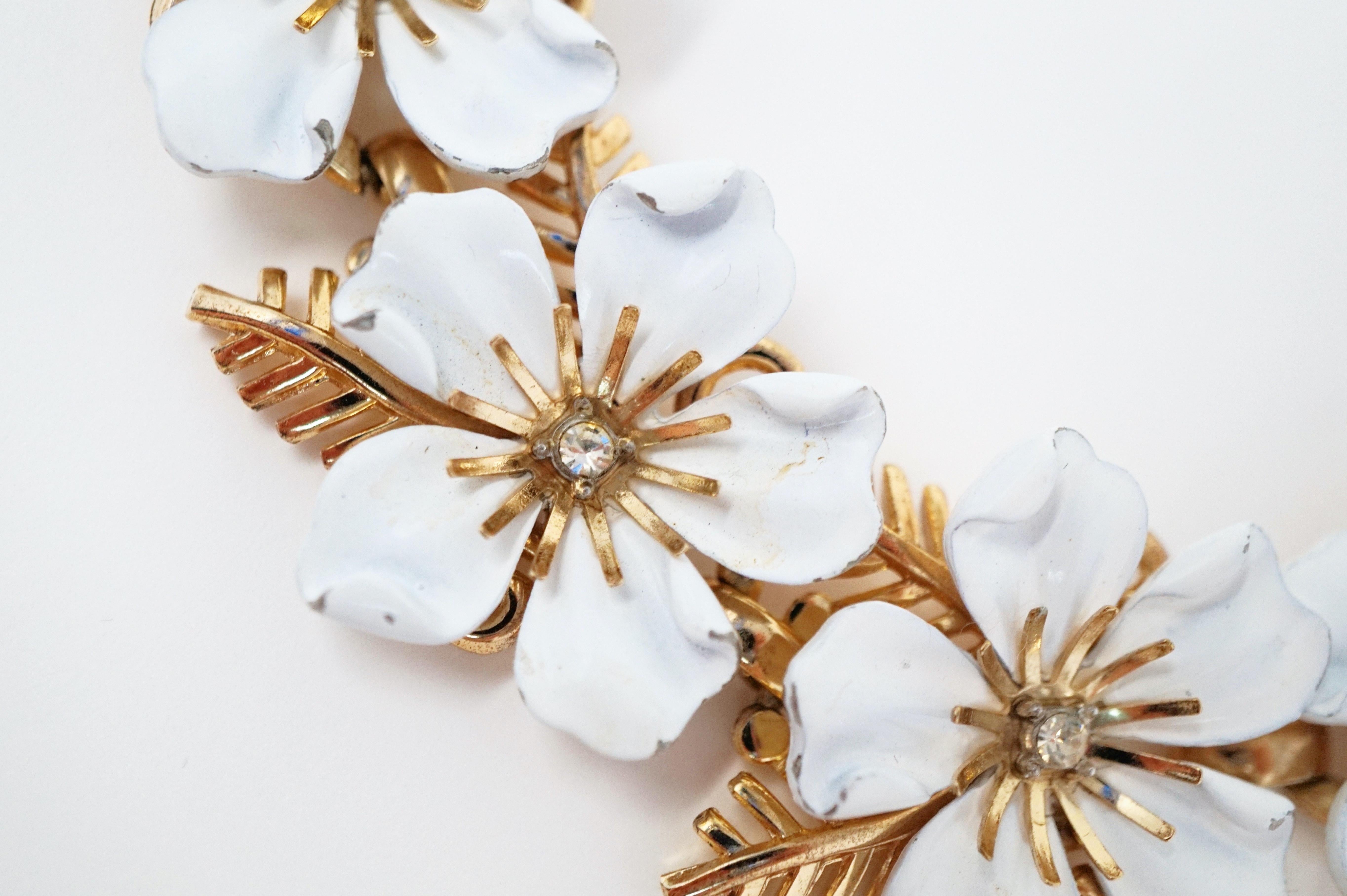 Women's Trifari White Enamel Flower Choker Necklace, circa 1960s