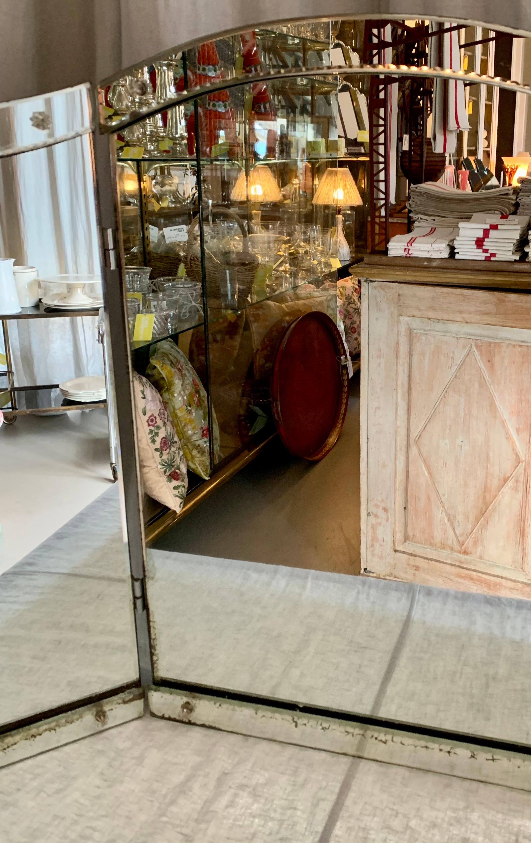 Trifold Venetian Vanity Mirror - Triptyque In Good Condition For Sale In Hellerup, DK