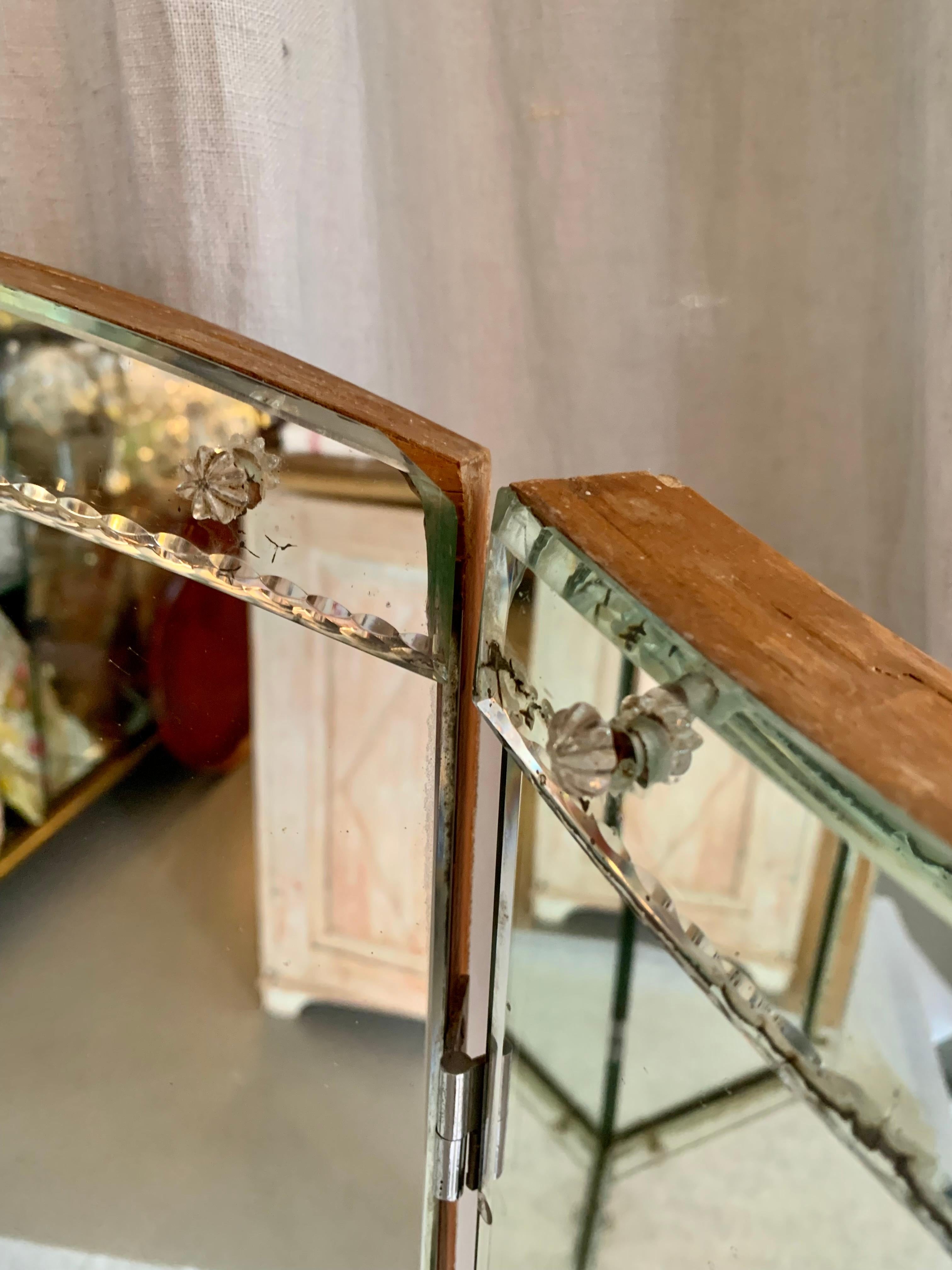 Mid-20th Century Trifold Venetian Vanity Mirror - Triptyque