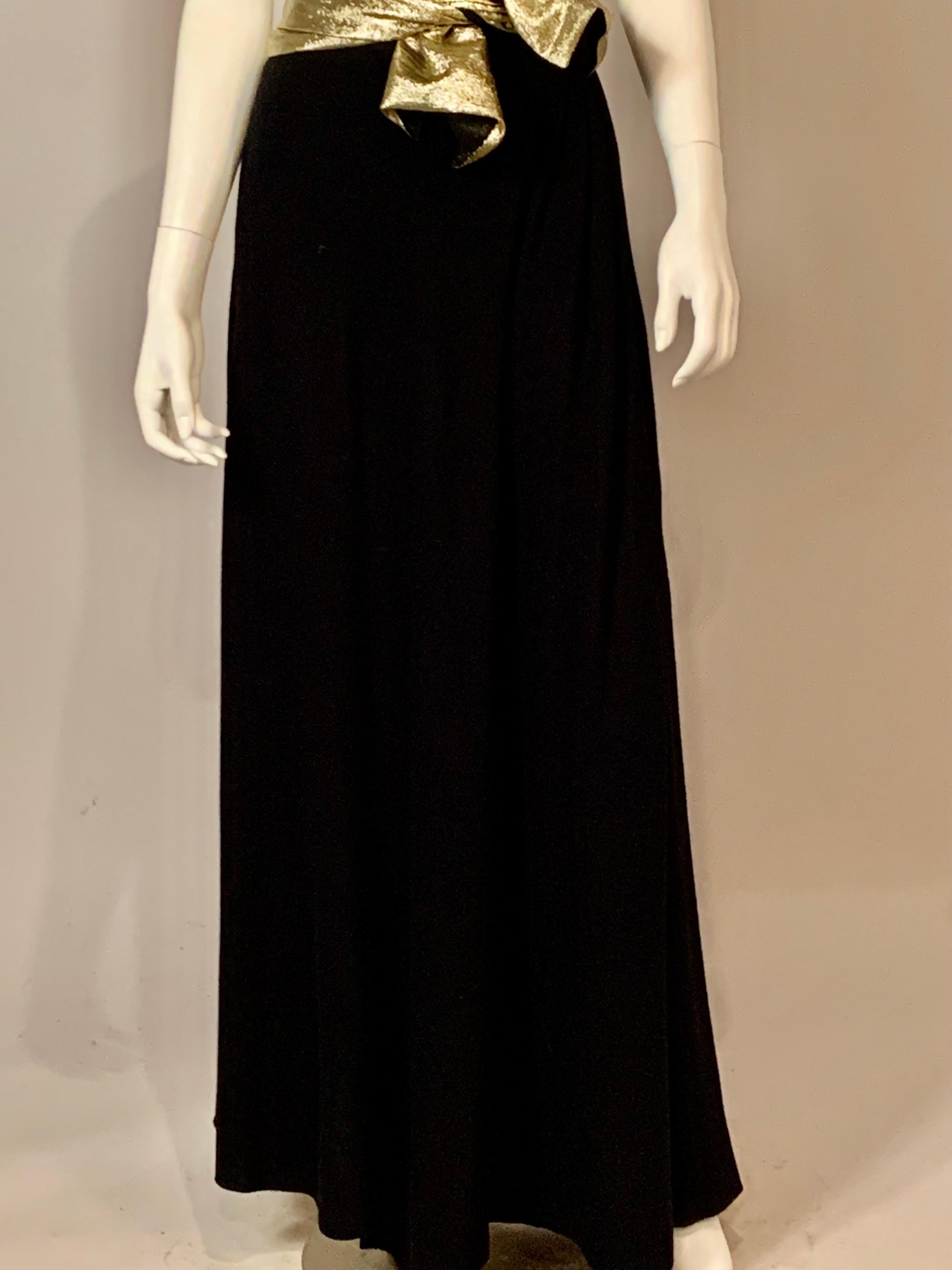 Trigere Gold Tissue Silk and Black Wool Three Piece Dress and Matching Cape In Excellent Condition For Sale In New Hope, PA