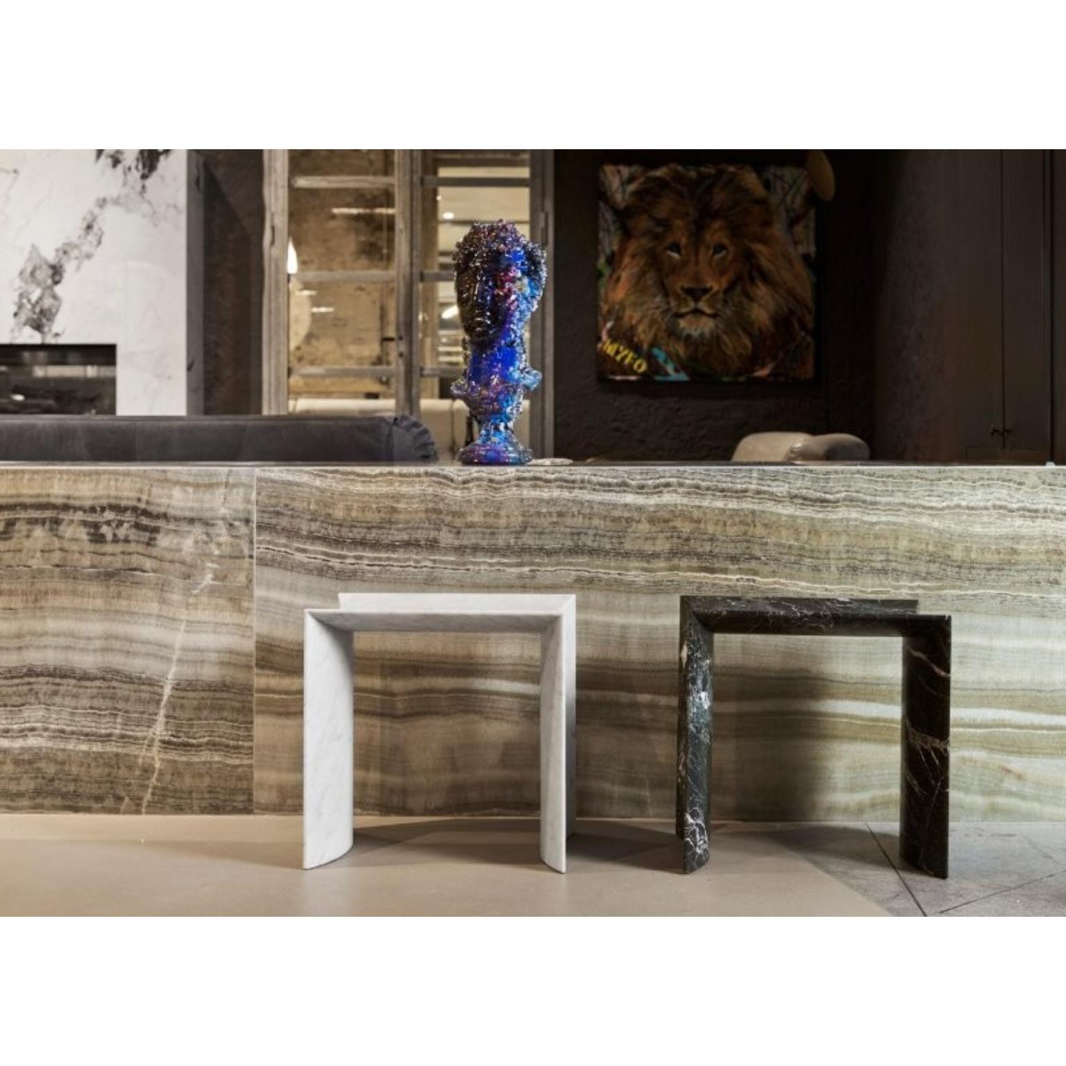 Italiano Panca media Trilite in marmo Verde Lepanto di Bufalini Marmi in vendita