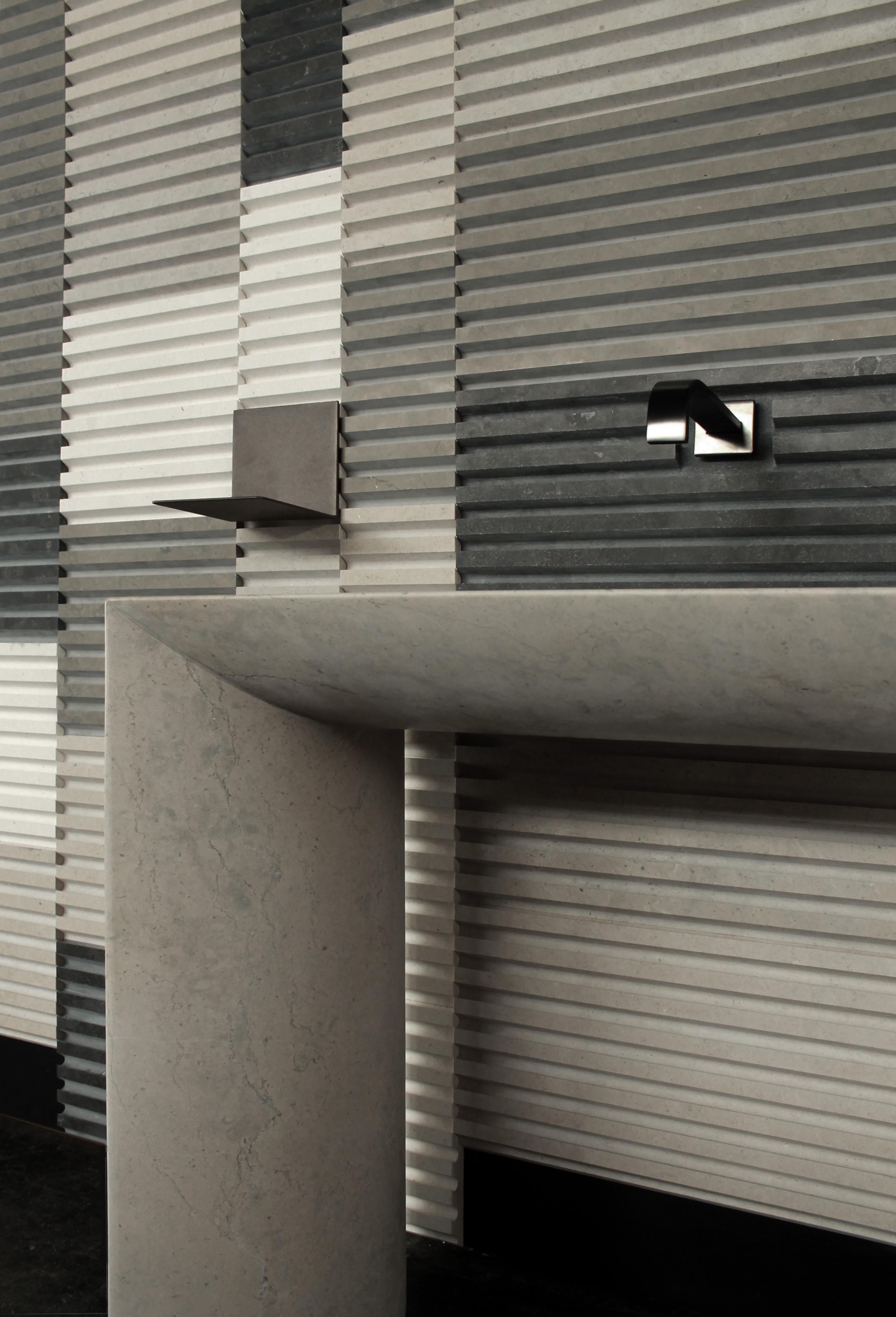 Waschtisch Trilite aus weißem Carrara-Marmor von Bufalini Marmi (Sonstiges) im Angebot