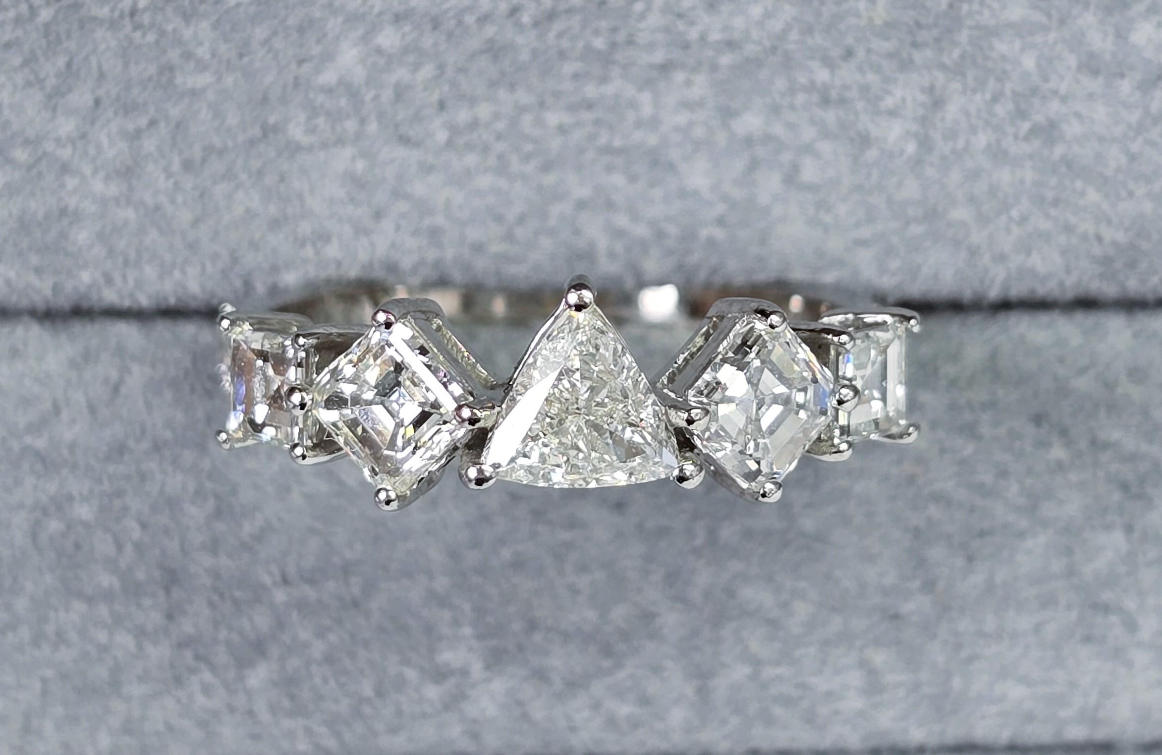 Trilliant Shape diamond Ring For Sale 5
