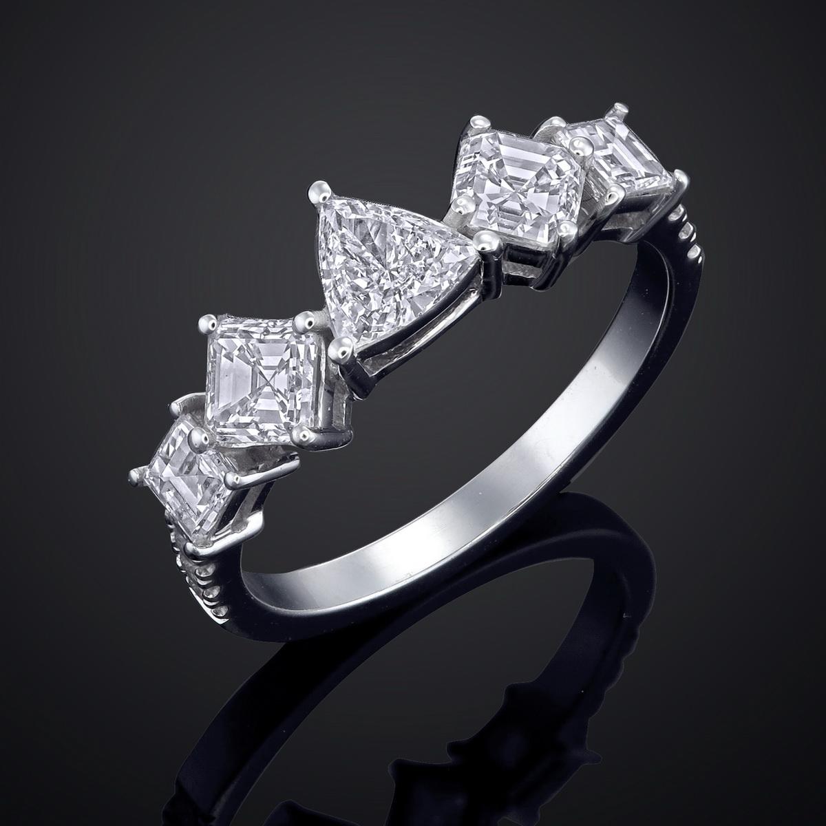 Trillion Cut Trilliant Shape diamond Ring For Sale