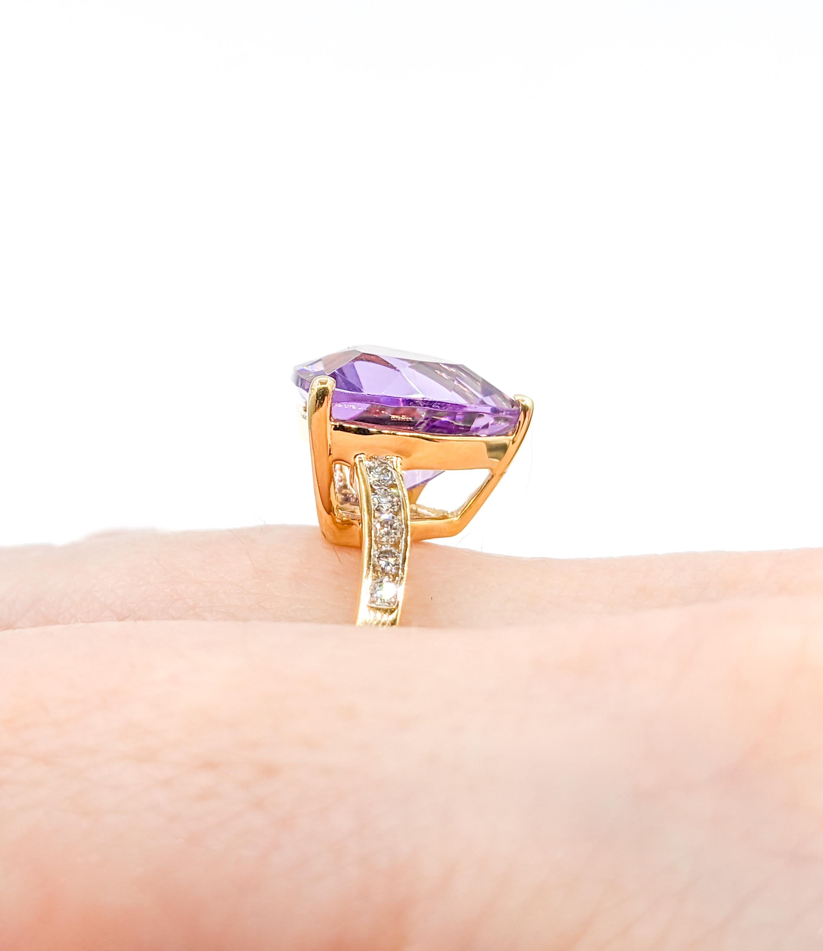 Women's Trillion Cut Amethyst & Diamond Ring in 14K Gold For Sale