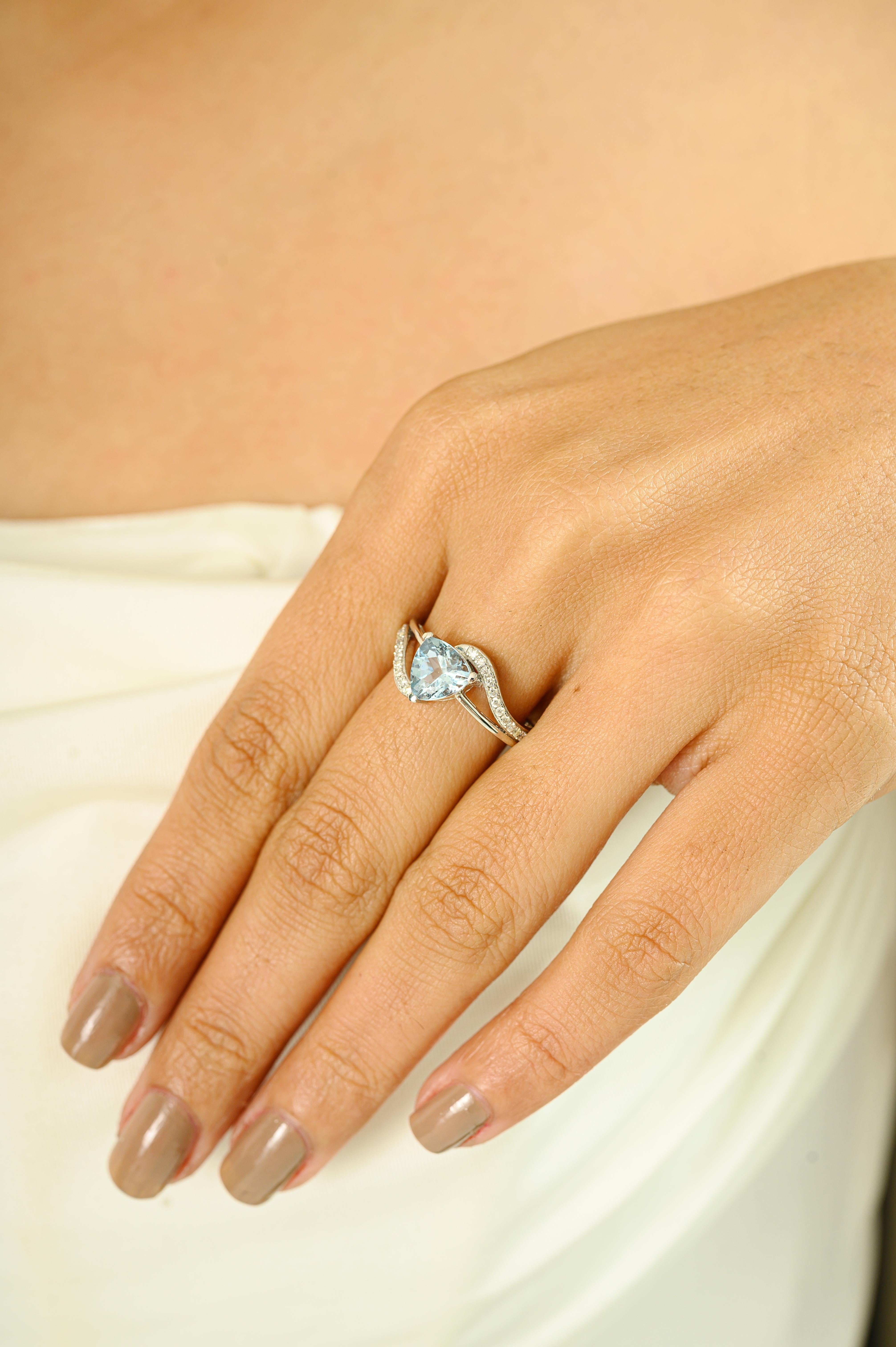 For Sale:  Trillion-Cut Aquamarine & Diamond Wave Ring in 18K White Gold Graduation Gift 6