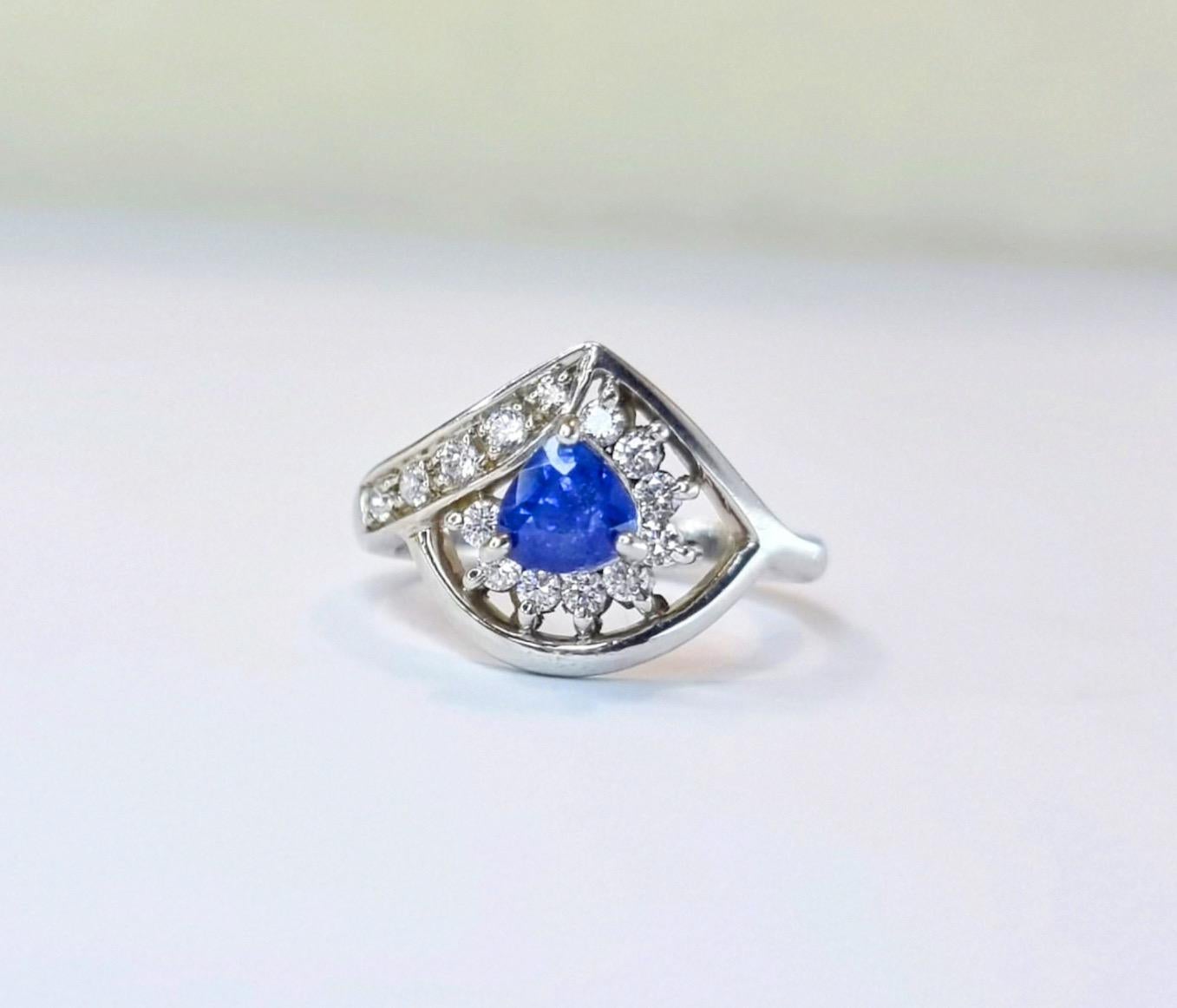 Trillion Cut Blue Sapphire Statement Ring For Sale 1