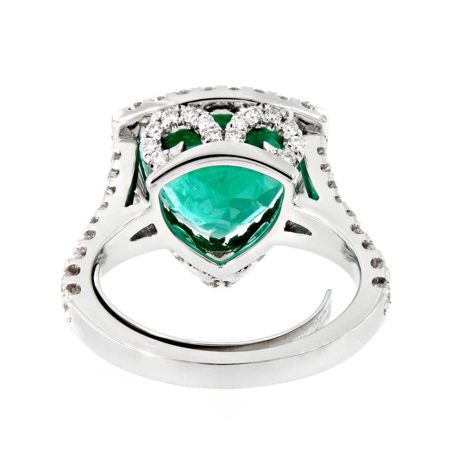 trillion cut emerald ring