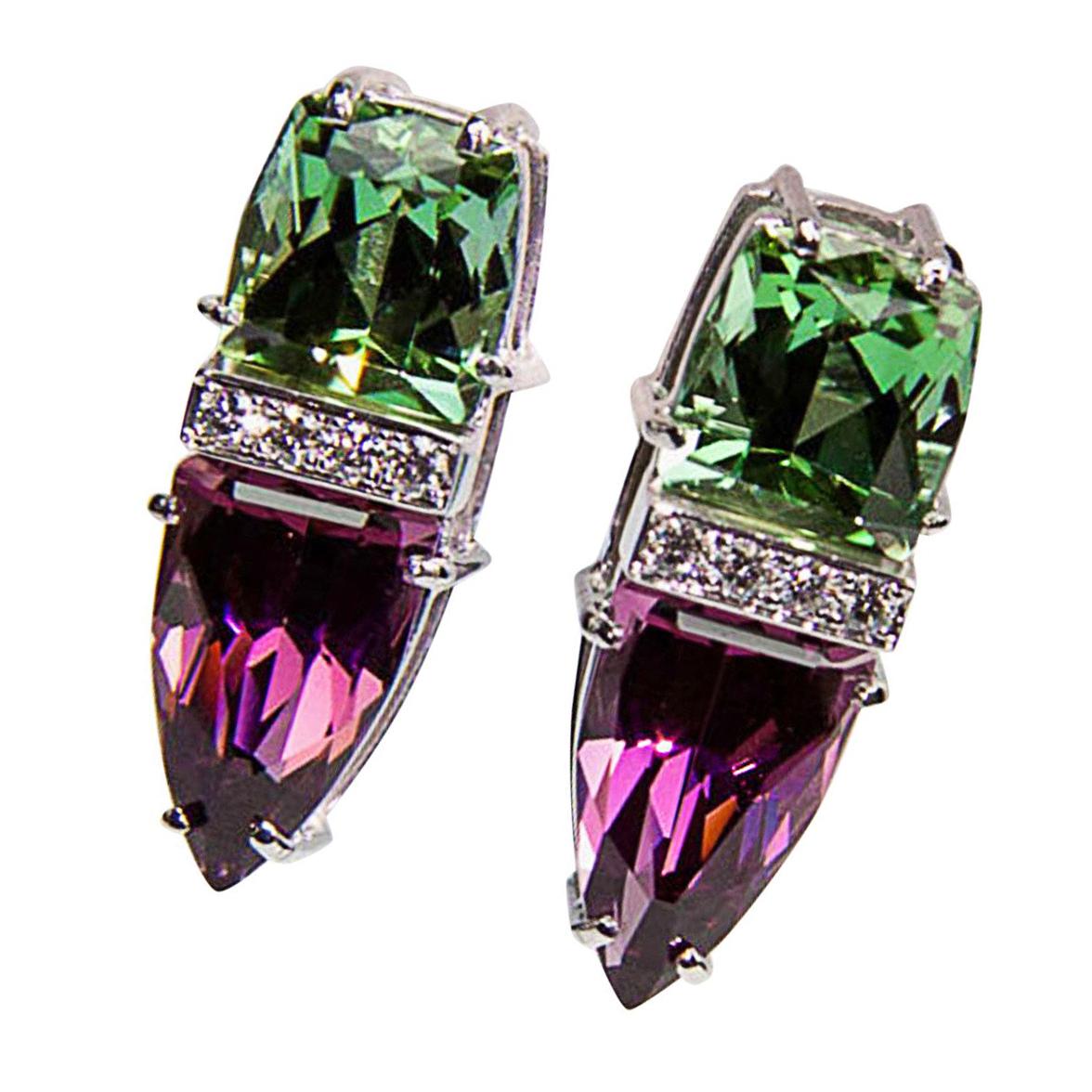 Trillion Cut Garnet Tourmaline Diamond Gold Earrings Estate Fine Jewelry In New Condition For Sale In Montreal, QC