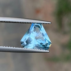 Trillion Cut Light Sky Blue Topaz Faceted Loose Gemstone for Jewellery