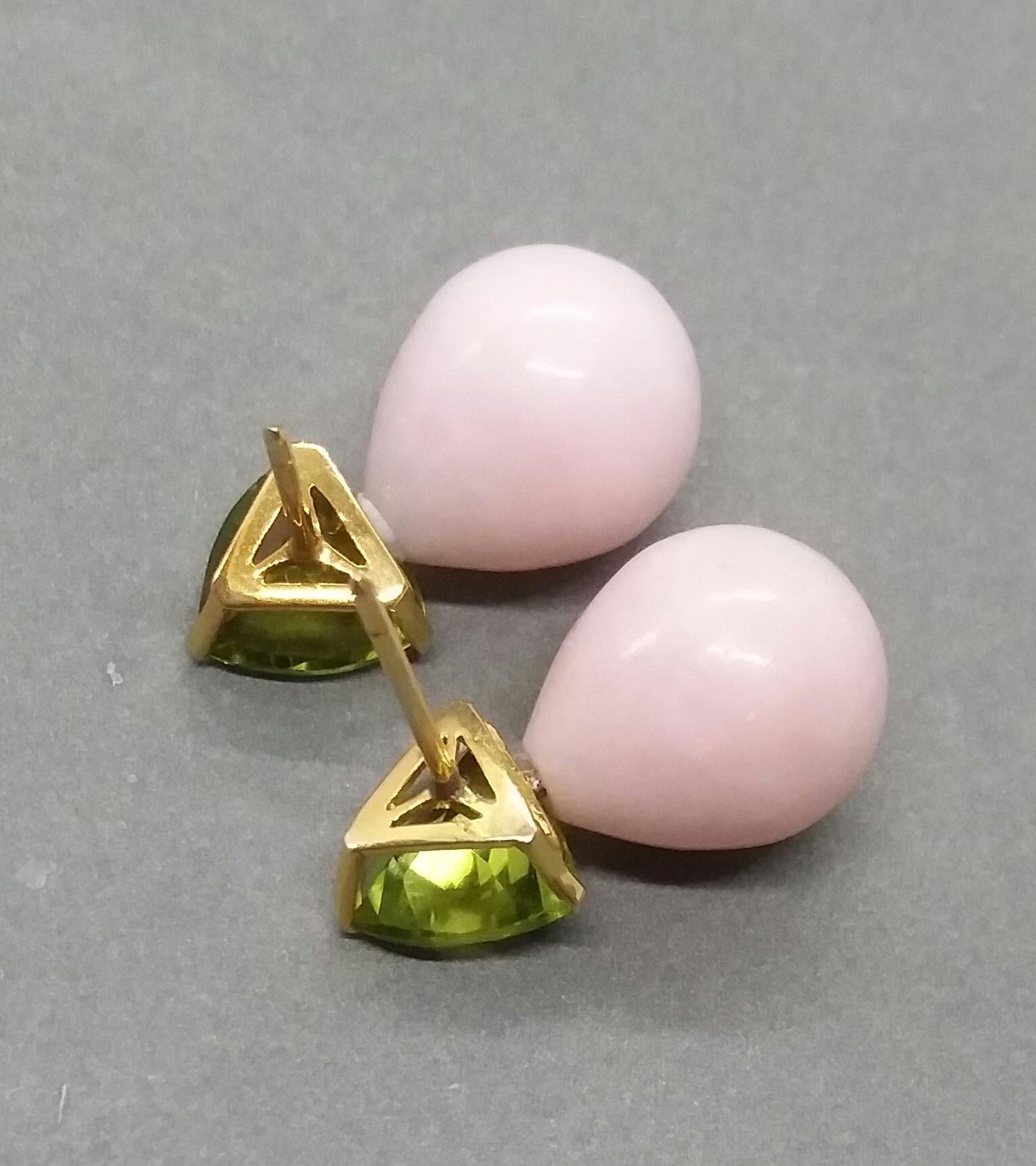 Contemporary Trillion Cut Peridot Pink Opal Plain Drops 14 Karat Solid Yellow Gold Earrings For Sale