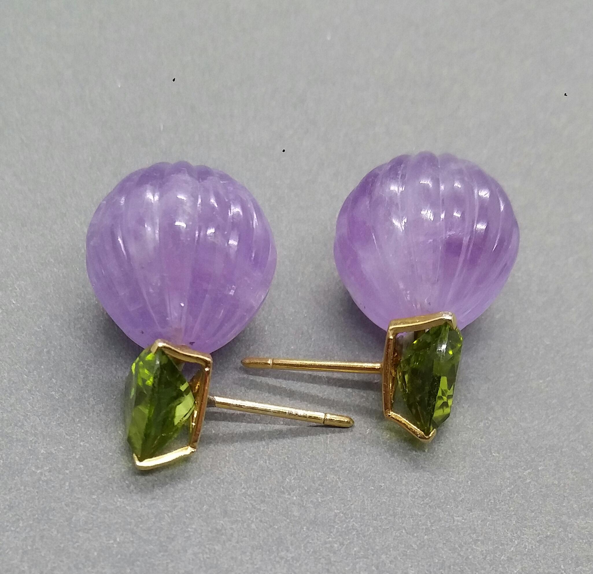 Contemporary Trillion Cut Peridots Amethyst Carved Round Drops 14 Karat Yellow Gold Earrings For Sale