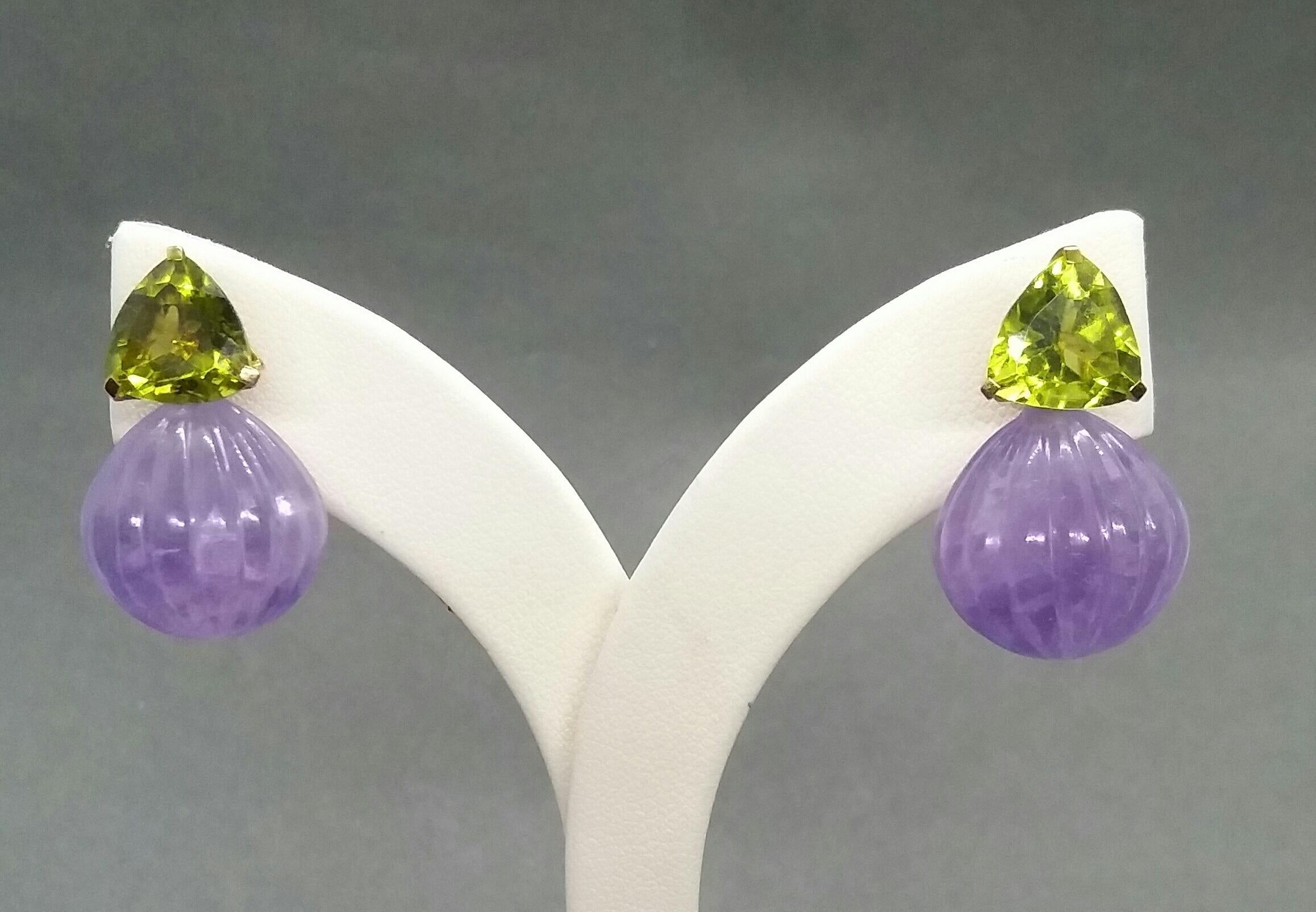 Trillion Cut Peridots Amethyst Carved Round Drops 14 Karat Yellow Gold Earrings For Sale 2